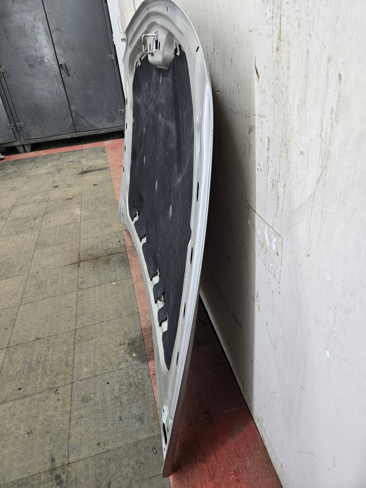 1999-2006 GMC Sierra 1500 2500 3500 Hood - Pewter