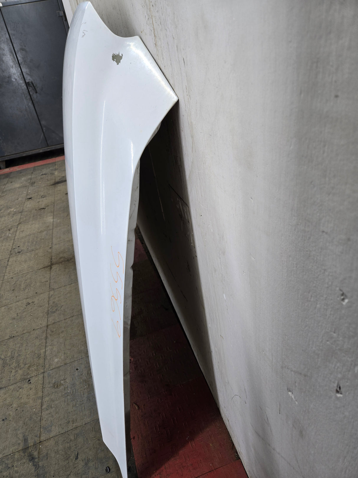 1999-2007 Ford Super Duty Hood F250 F350 F450 F550 - Oxford White