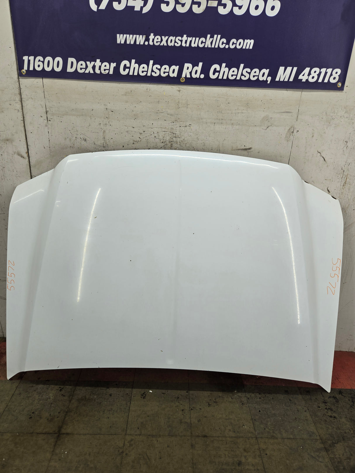 1999-2007 Ford Super Duty Hood F250 F350 F450 F550 - Oxford White