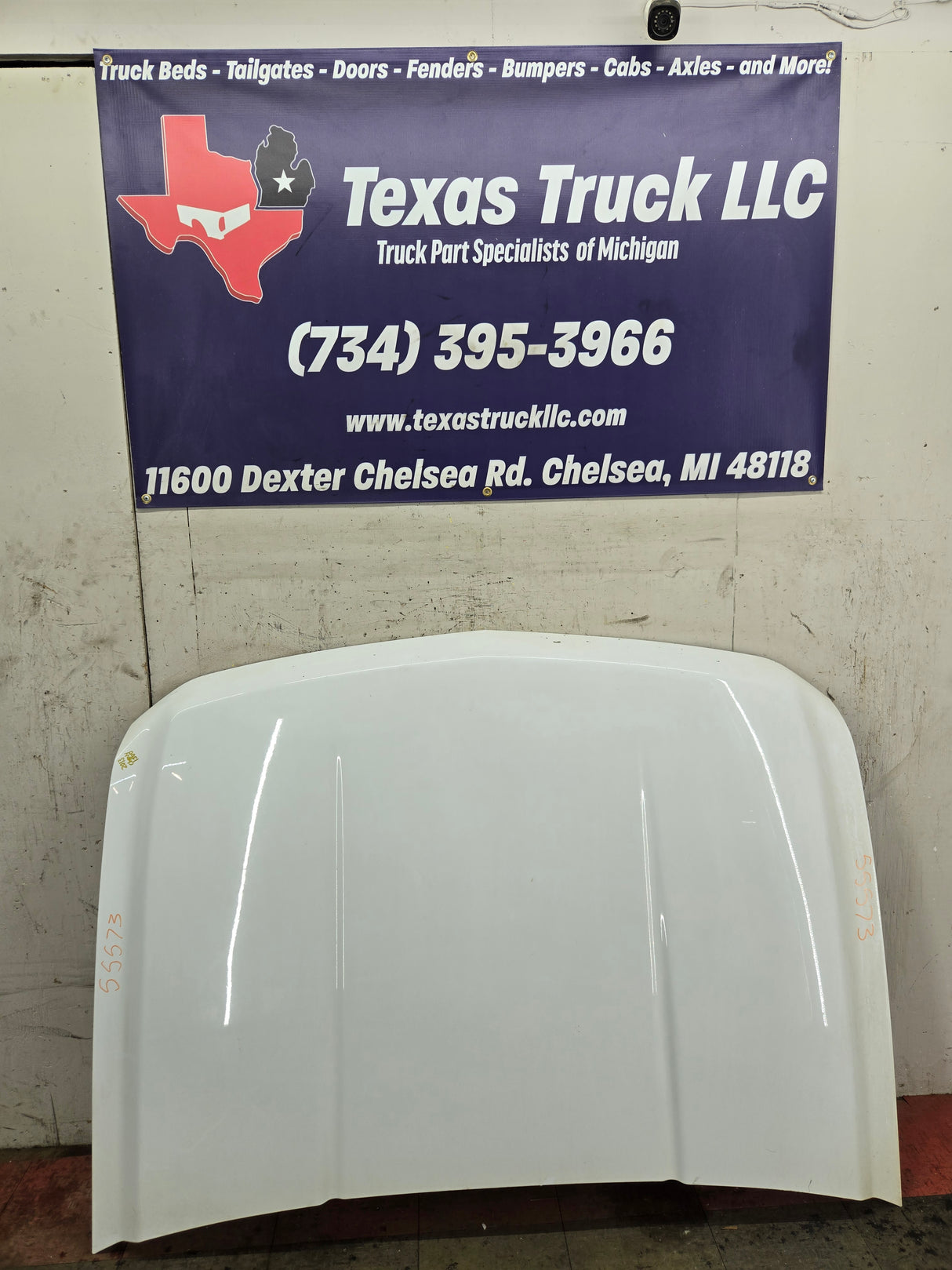 2007-2013 Chevrolet Silverado 1500 2500 Hood - White