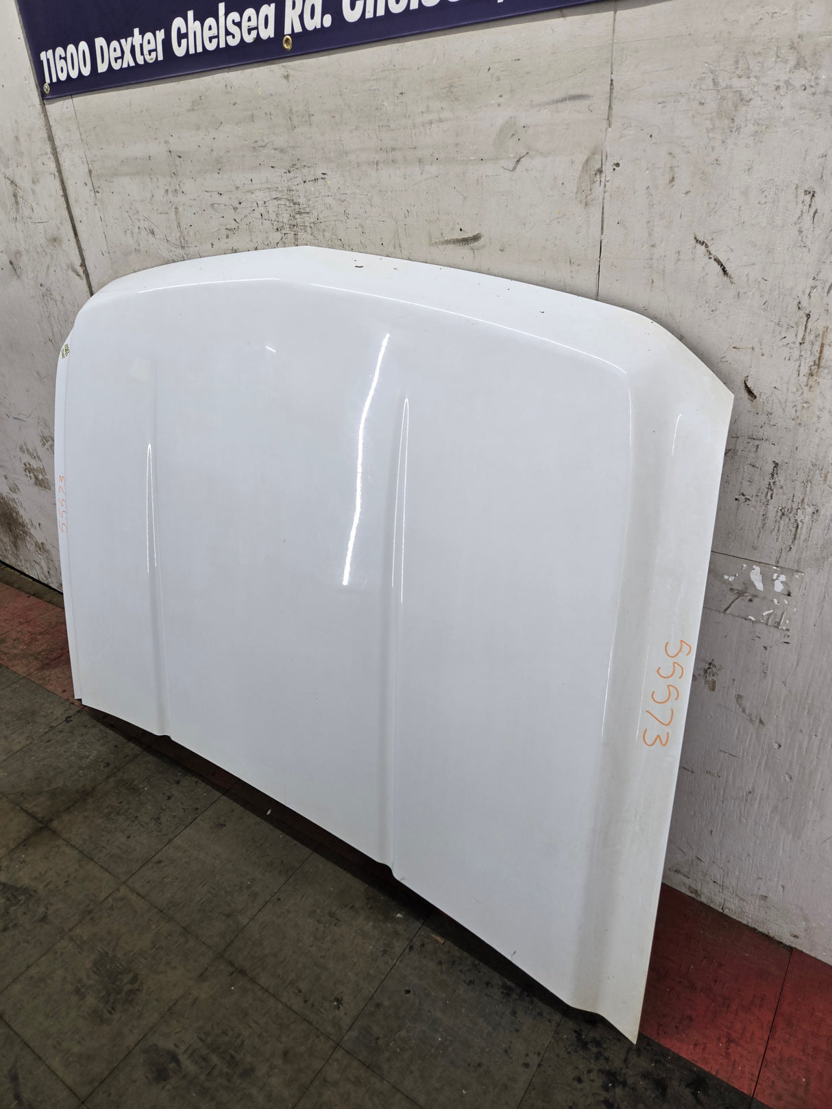 2007-2013 Chevrolet Silverado 1500 2500 Hood - White