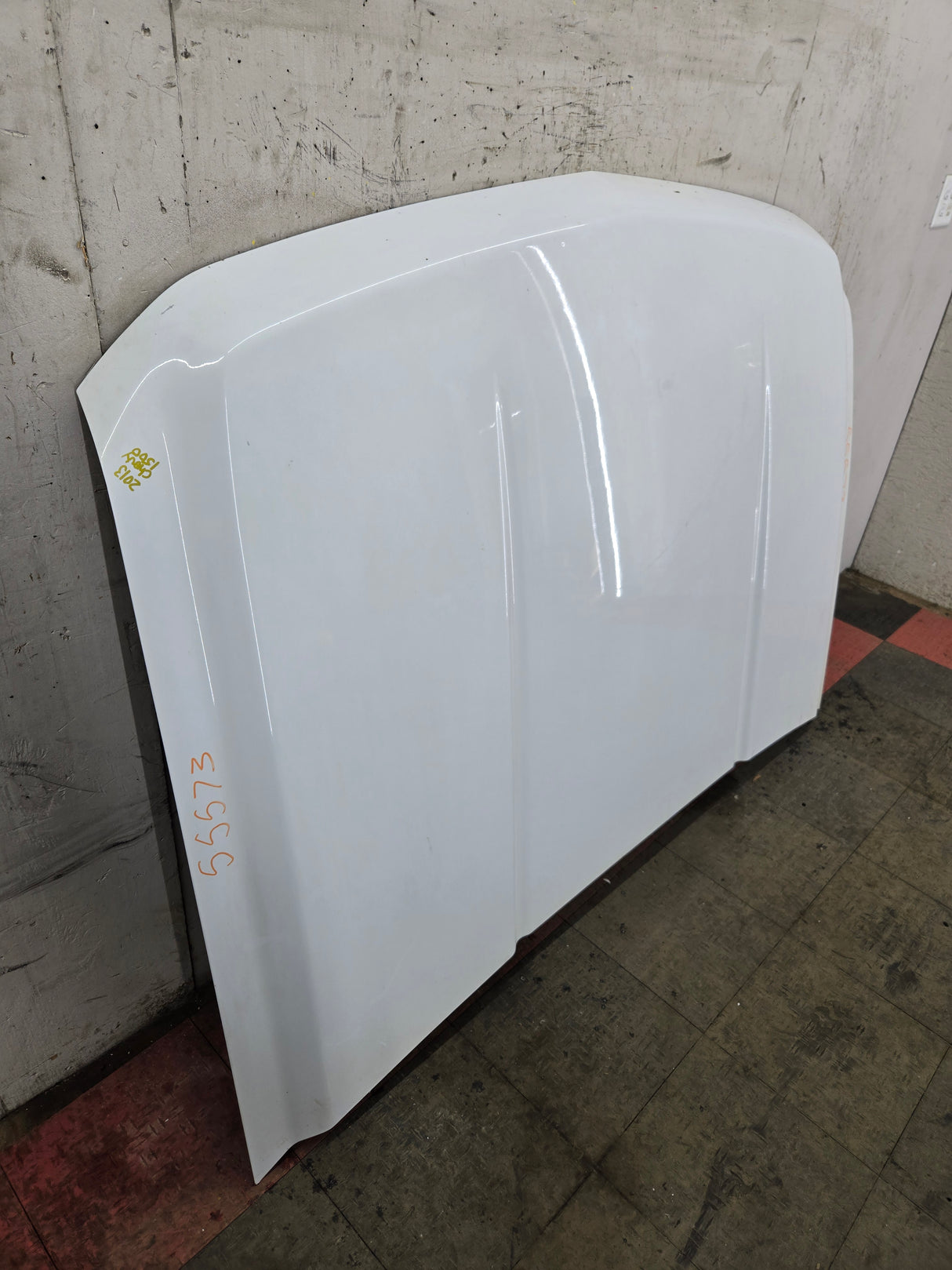 2007-2013 Chevrolet Silverado 1500 2500 Hood - White