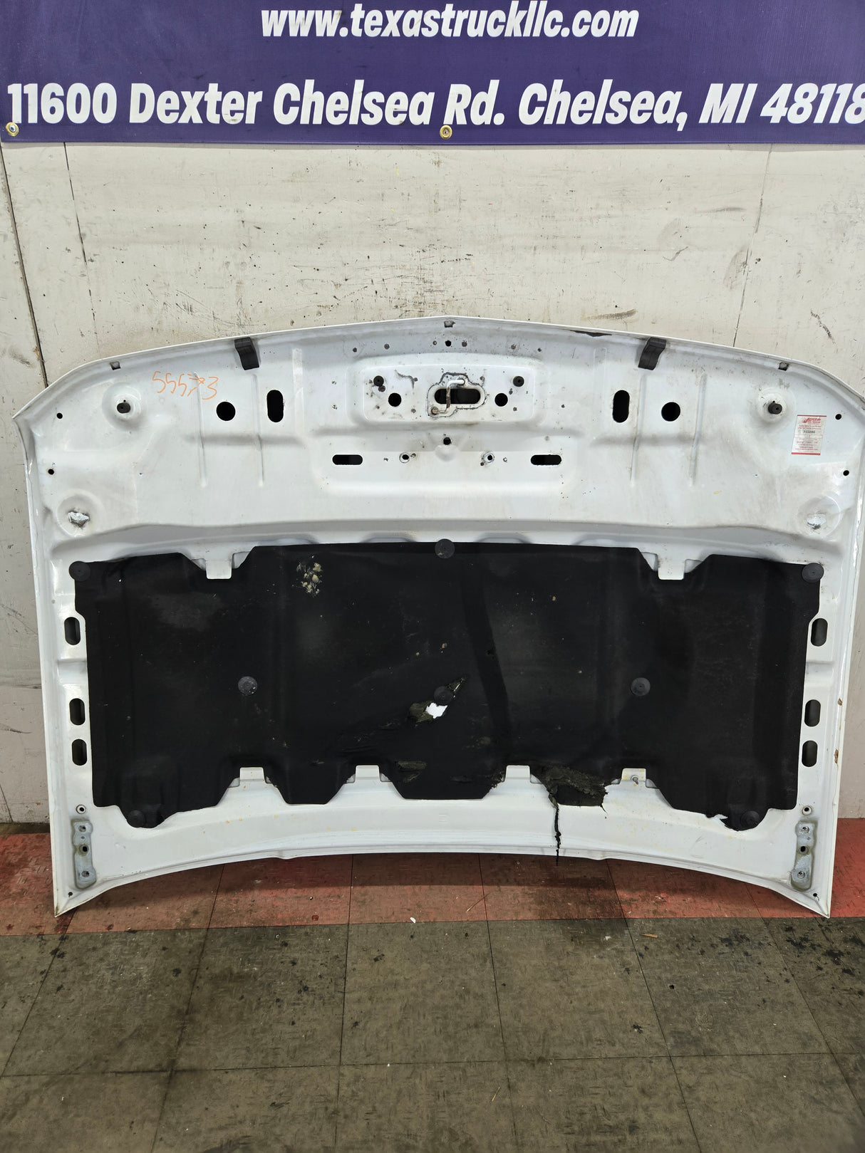 2007-2013 Chevrolet Silverado 1500 2500 Hood - White