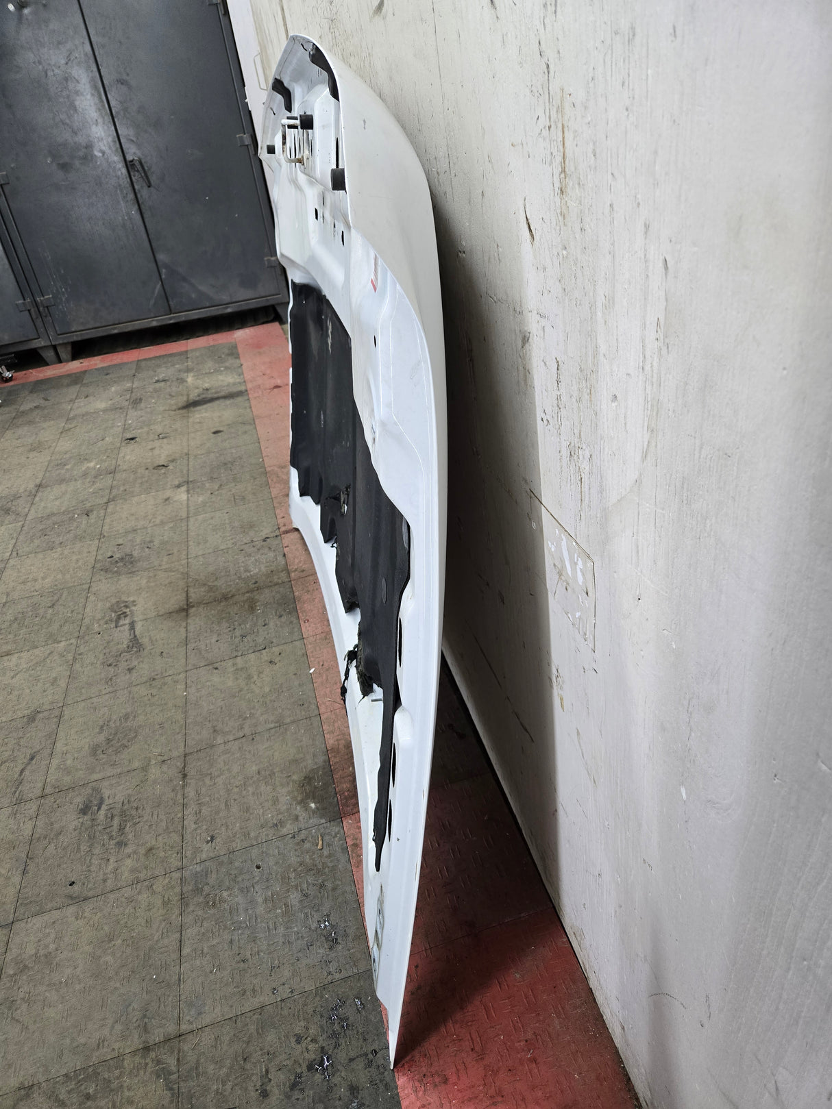 2007-2013 Chevrolet Silverado 1500 2500 Hood - White