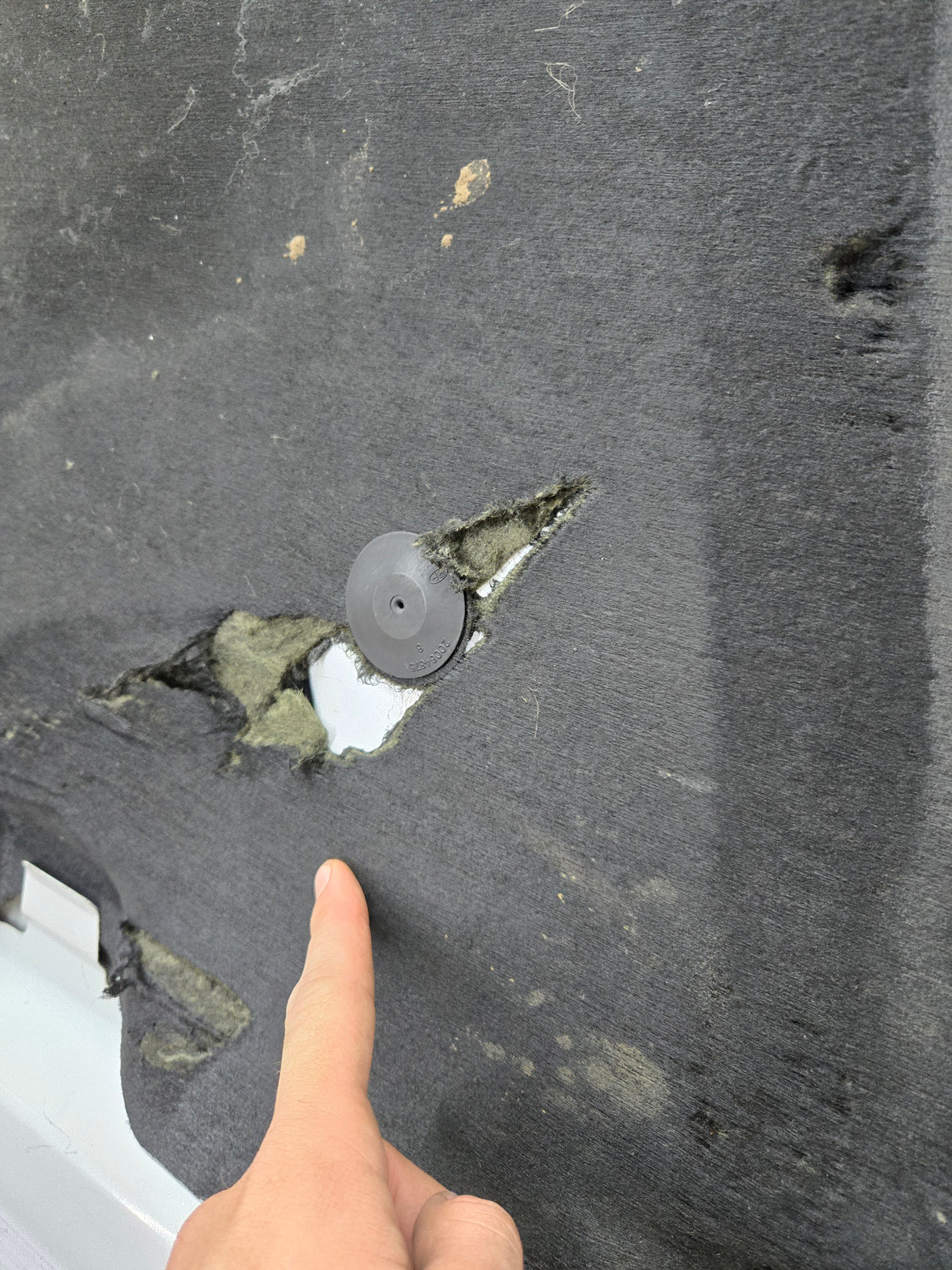 2007-2013 Chevrolet Silverado 1500 2500 Hood - White