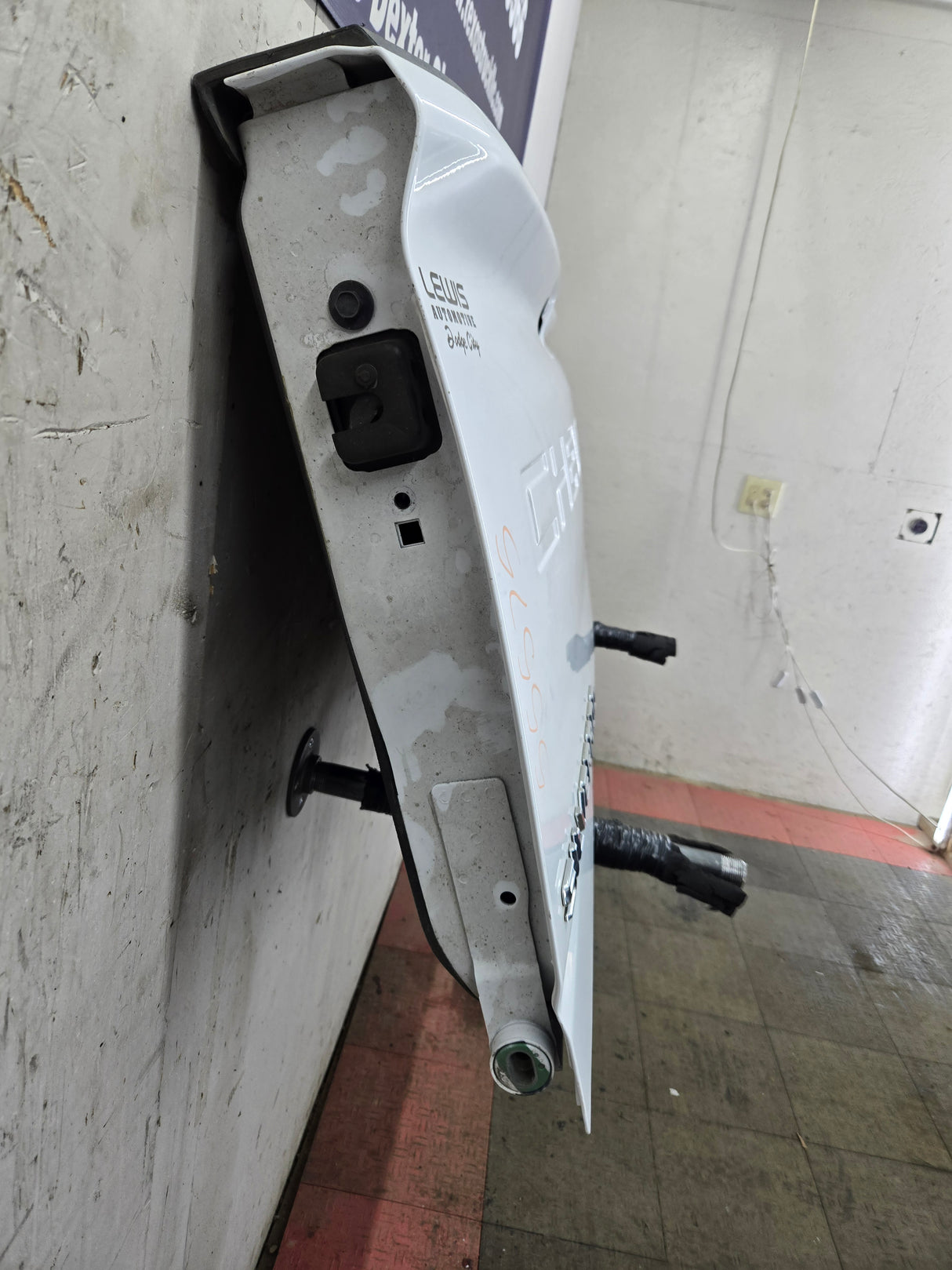 2019-2025 Chevrolet Silverado 2500 3500 Truck Tailgate Power Up/Down Shell *Damage