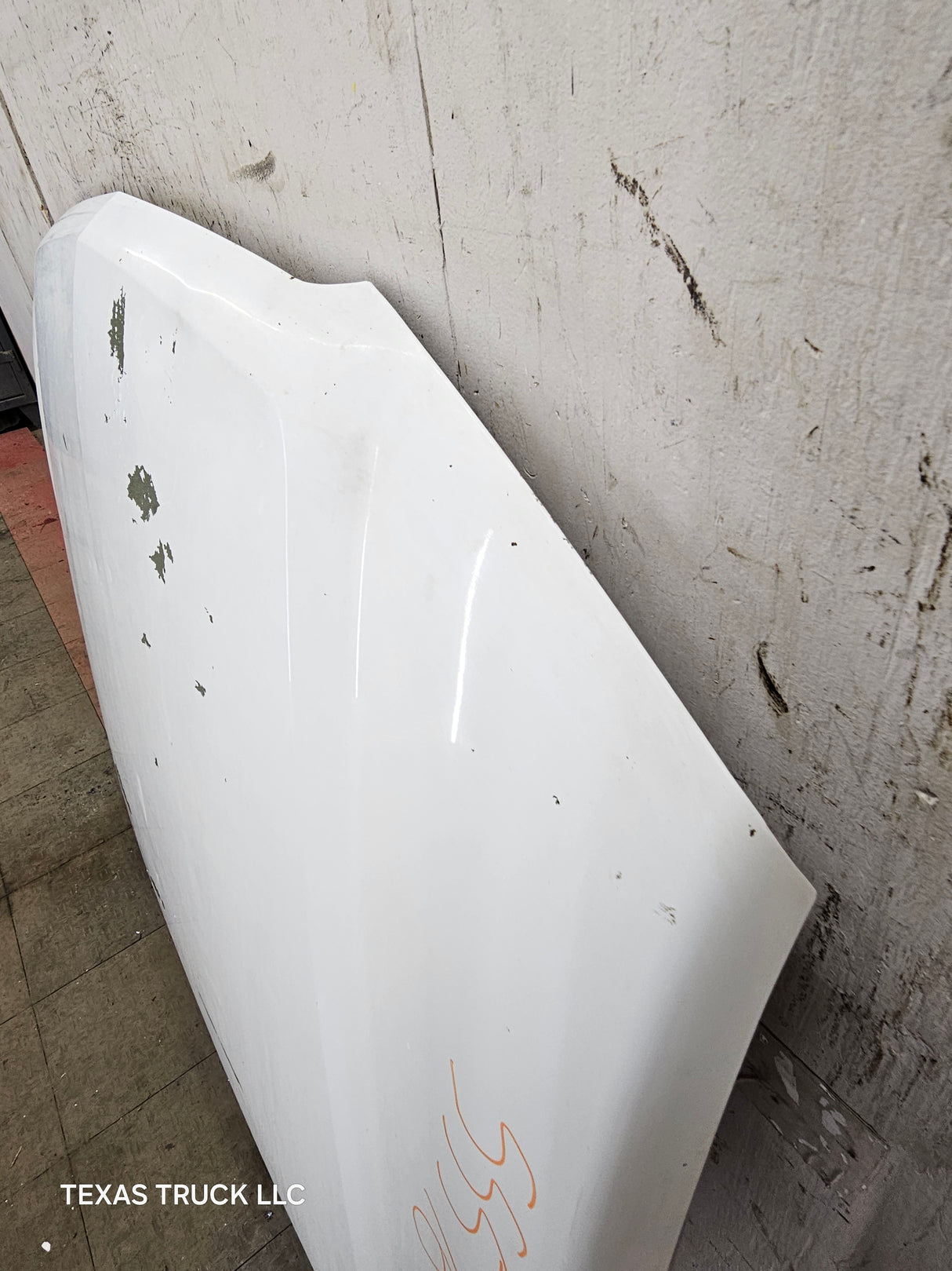 2003-2006 Chevrolet Silverado 1500 2500 'Cateye' Hood "Standard Line" - Summit White