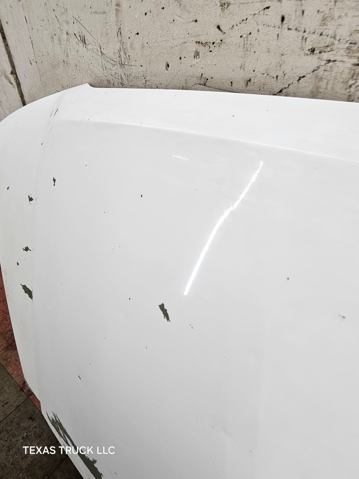 2003-2006 Chevrolet Silverado 1500 2500 'Cateye' Hood "Standard Line" - Summit White