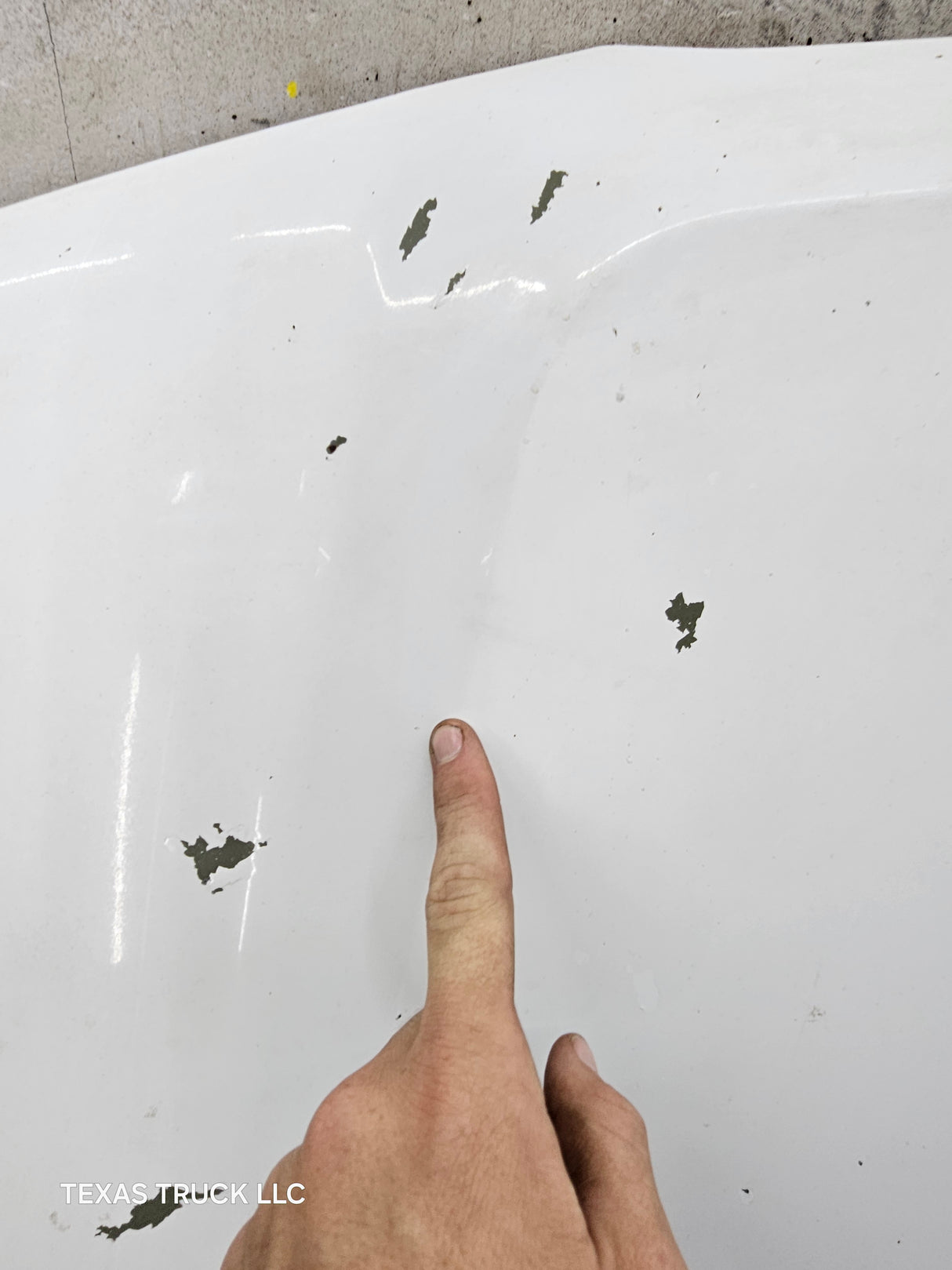 2003-2006 Chevrolet Silverado 1500 2500 'Cateye' Hood "Standard Line" - Summit White