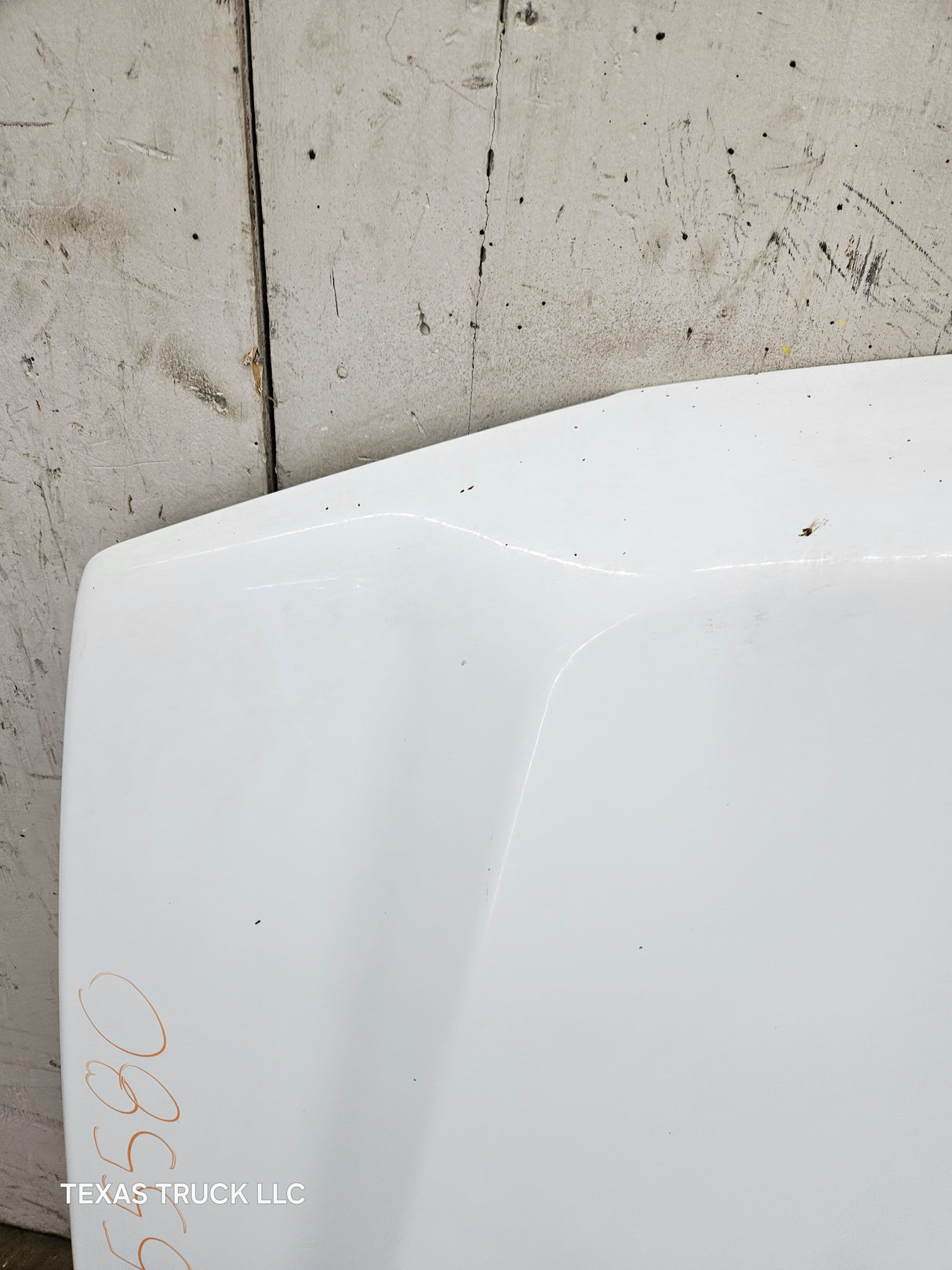 2003-2006 Chevrolet Silverado 1500 2500 'Cateye' Hood OEM - Summit White