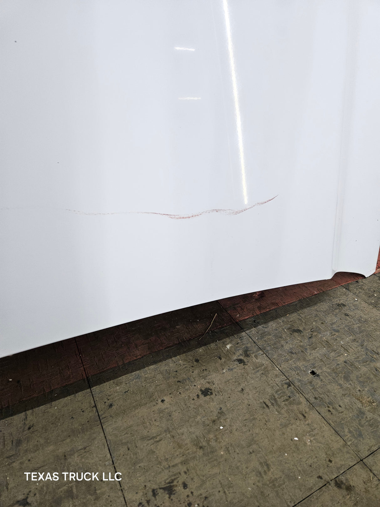 2003-2006 Chevrolet Silverado 1500 2500 'Cateye' Hood OEM - Summit White