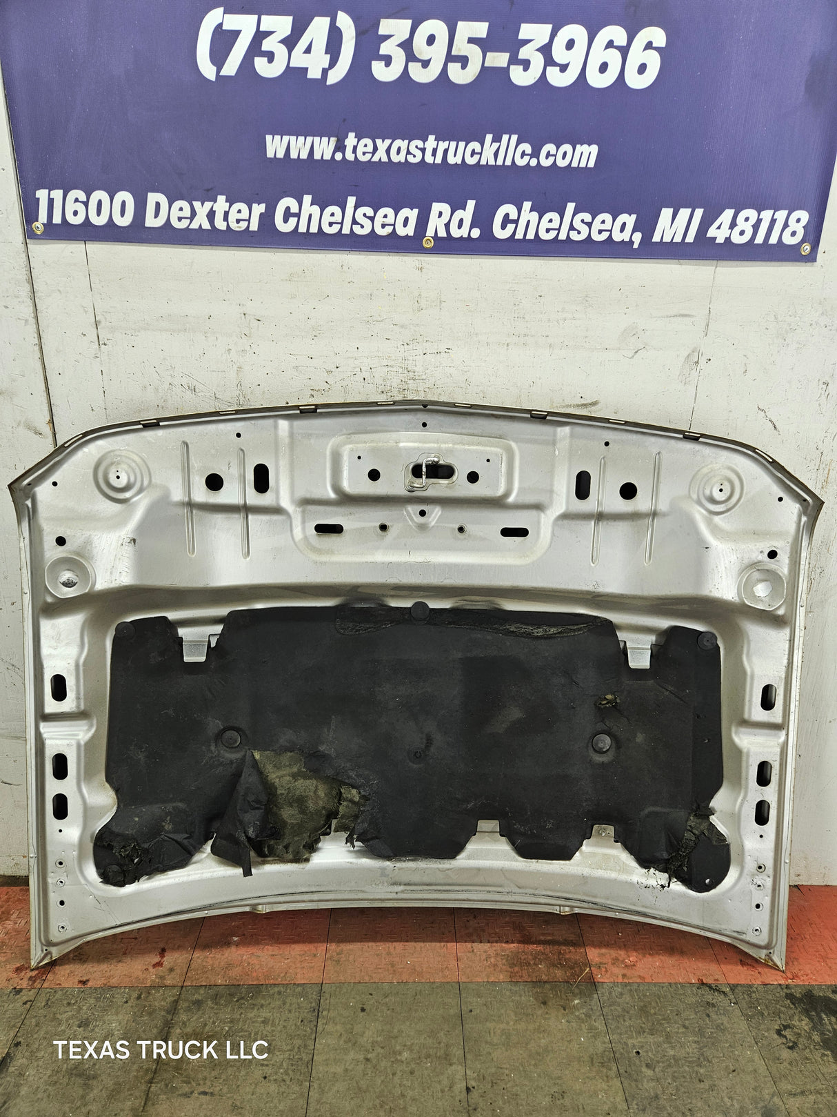 2007-2013 Chevrolet Silverado 2500 HD 3500 HD Hood