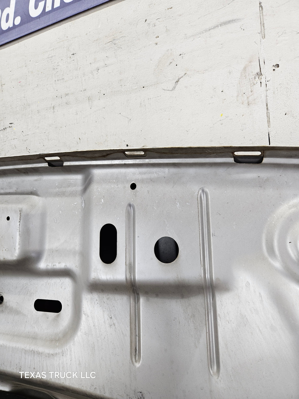 2007-2013 Chevrolet Silverado 2500 HD 3500 HD Hood