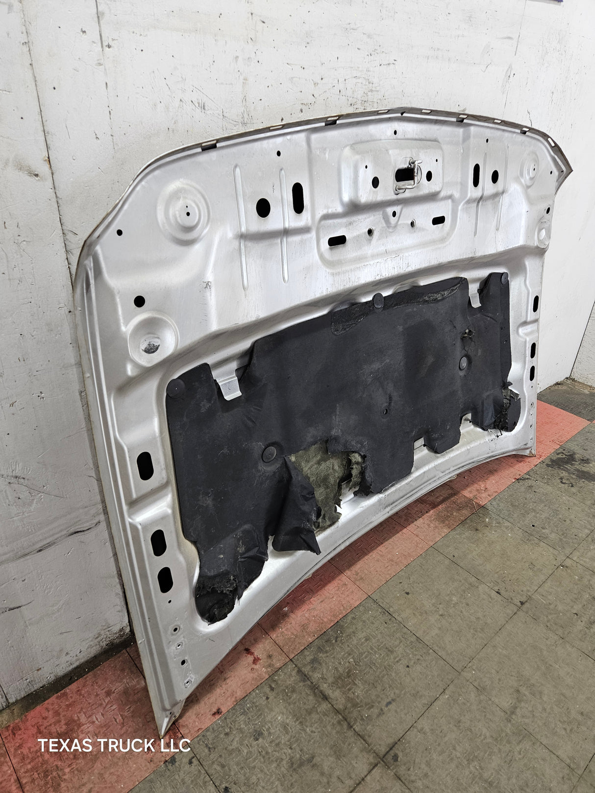 2007-2013 Chevrolet Silverado 2500 HD 3500 HD Hood