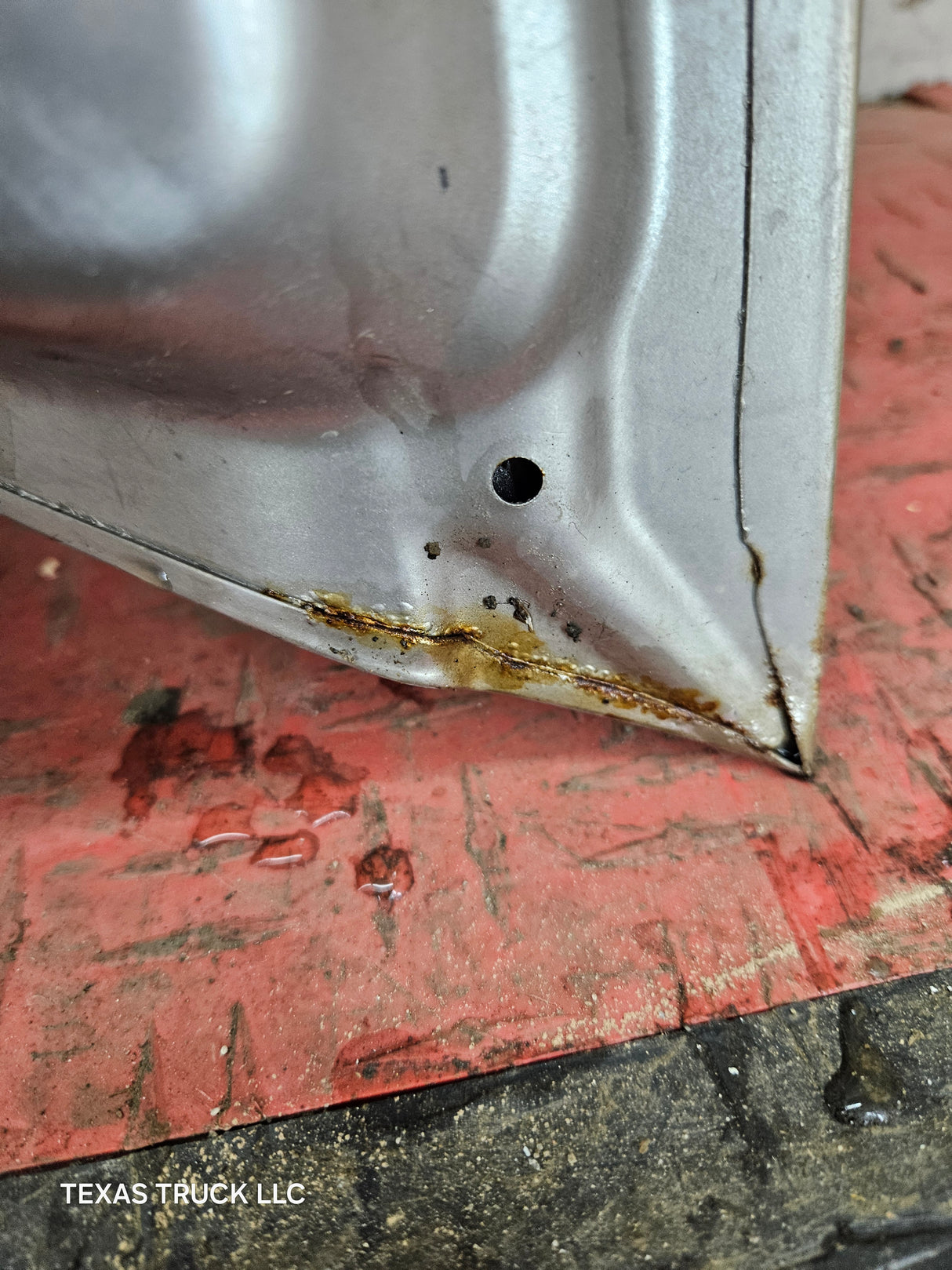 2007-2013 Chevrolet Silverado 2500 HD 3500 HD Hood