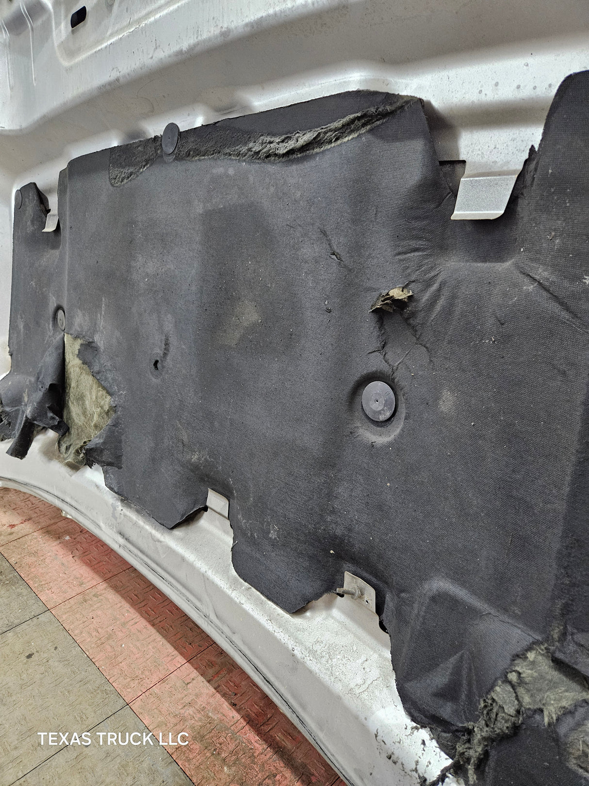 2007-2013 Chevrolet Silverado 2500 HD 3500 HD Hood