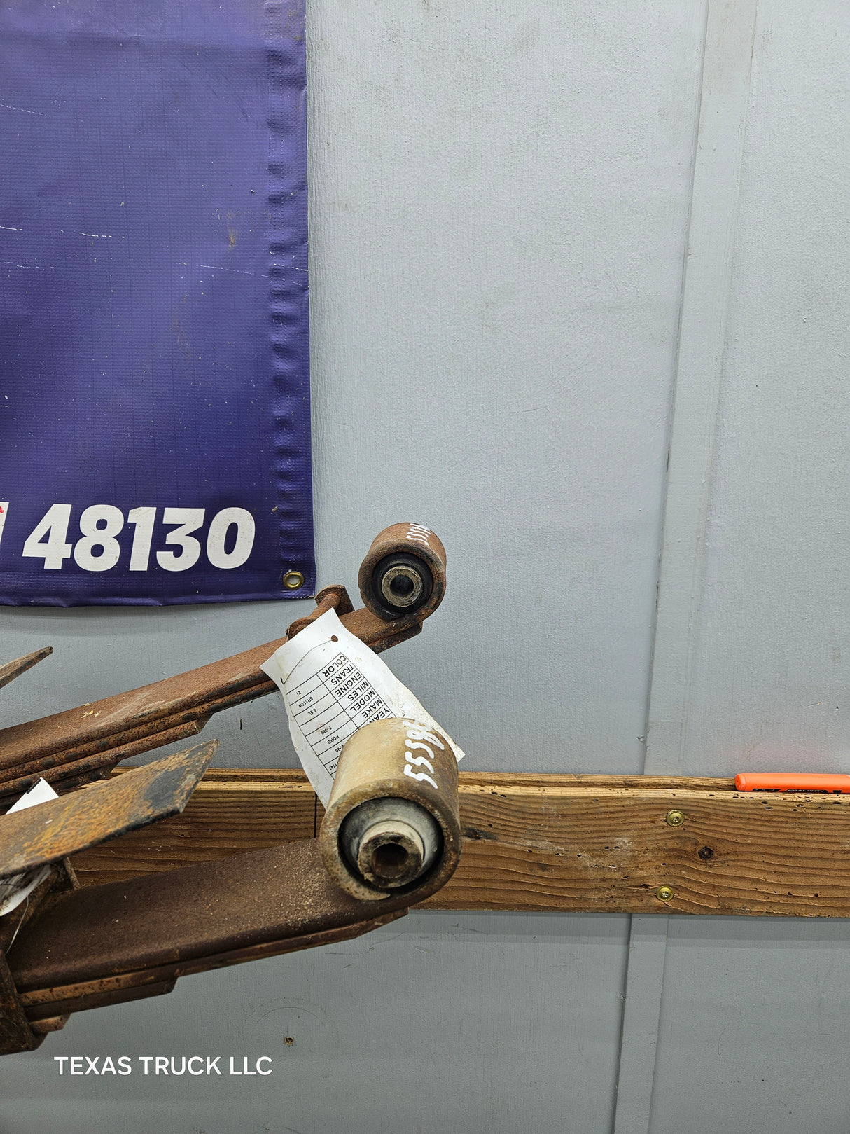 1999-2007 Ford F250 F350 Super Duty Rear Leaf Springs Pair