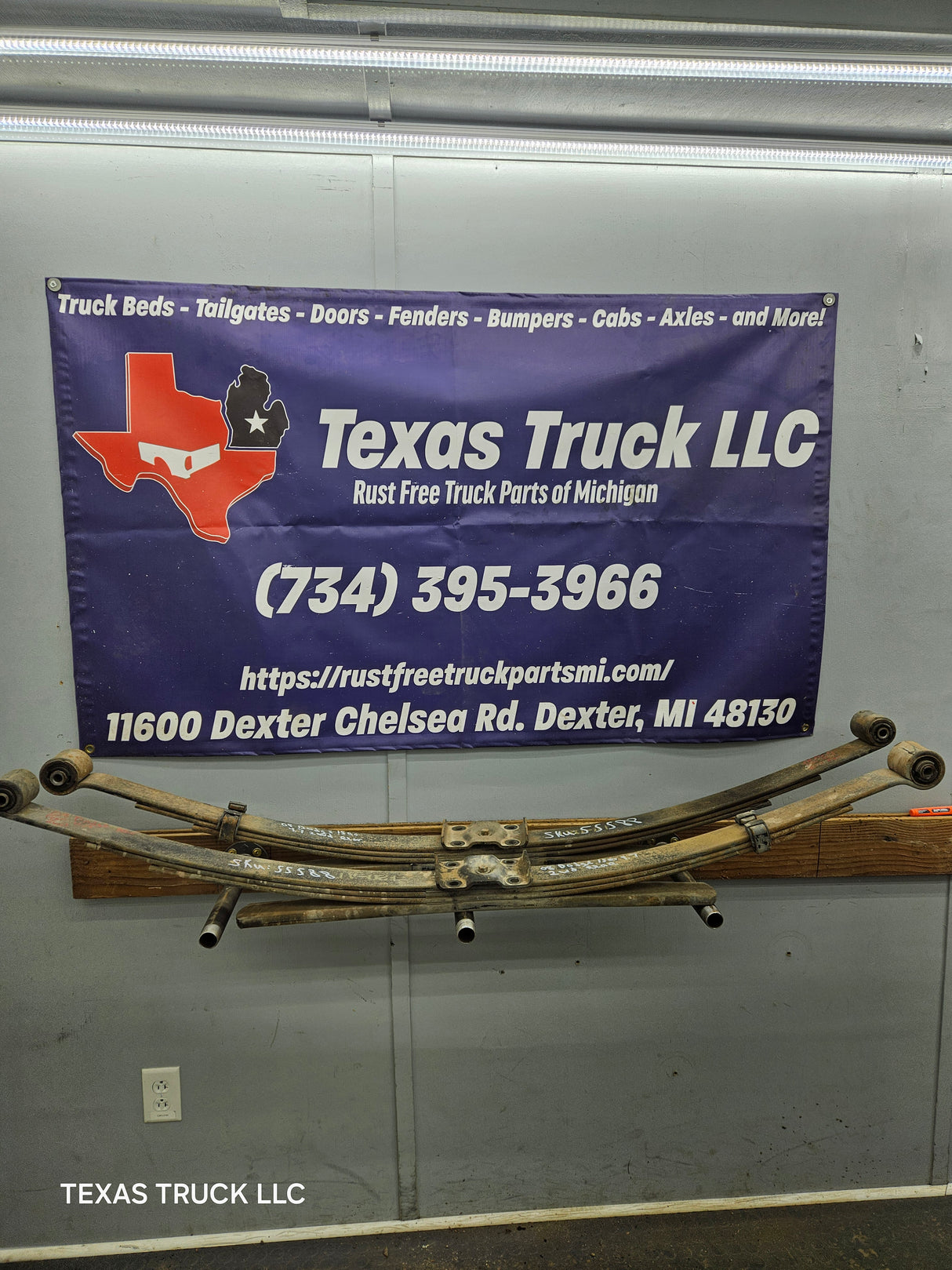 2002-2008 Dodge Ram 1500 Rear Leaf Spring Pair 52113141AD 52113141AE - Pair