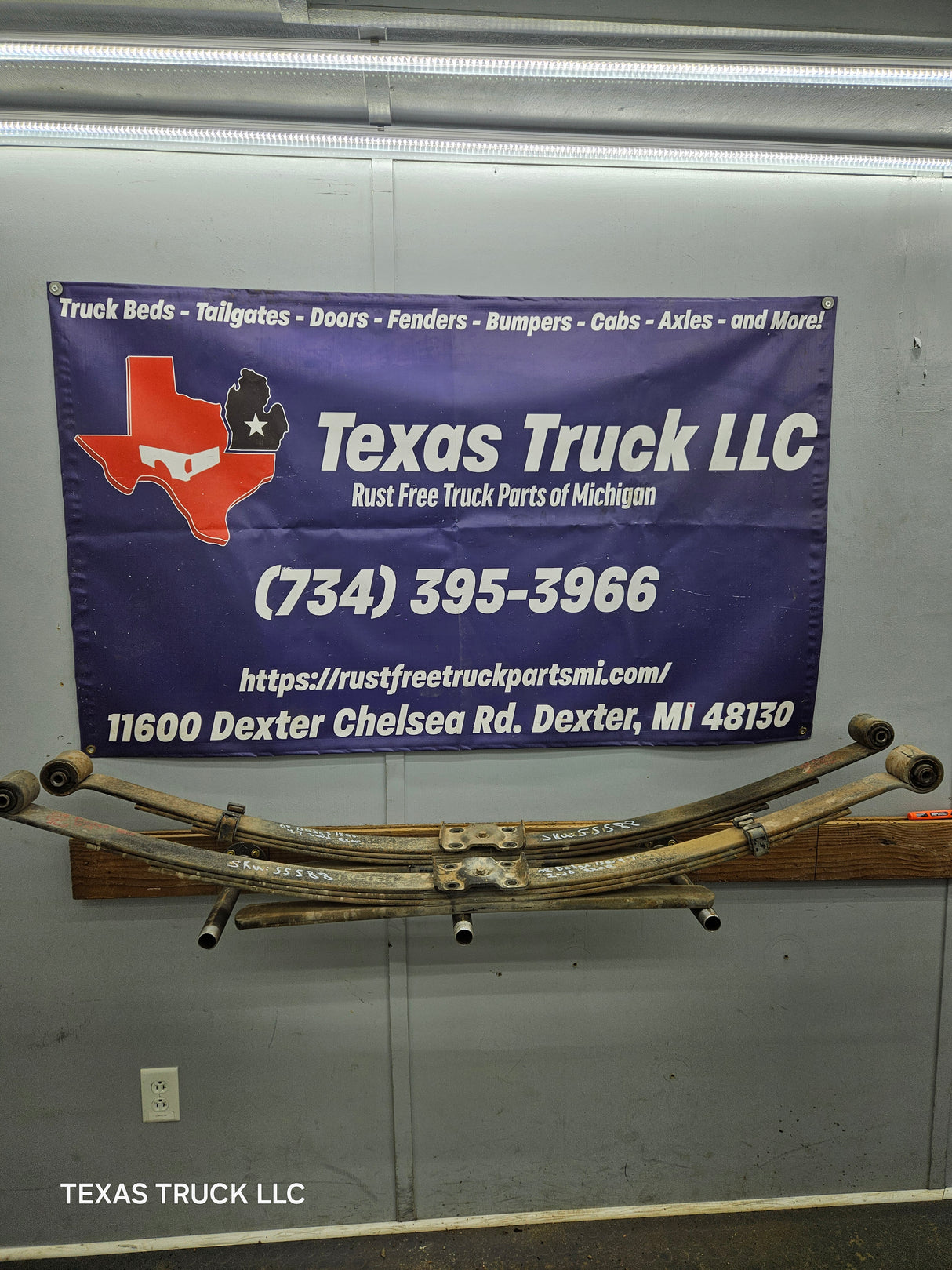 2002-2008 Dodge Ram 1500 Rear Leaf Spring Pair 52113141AD 52113141AE - Pair