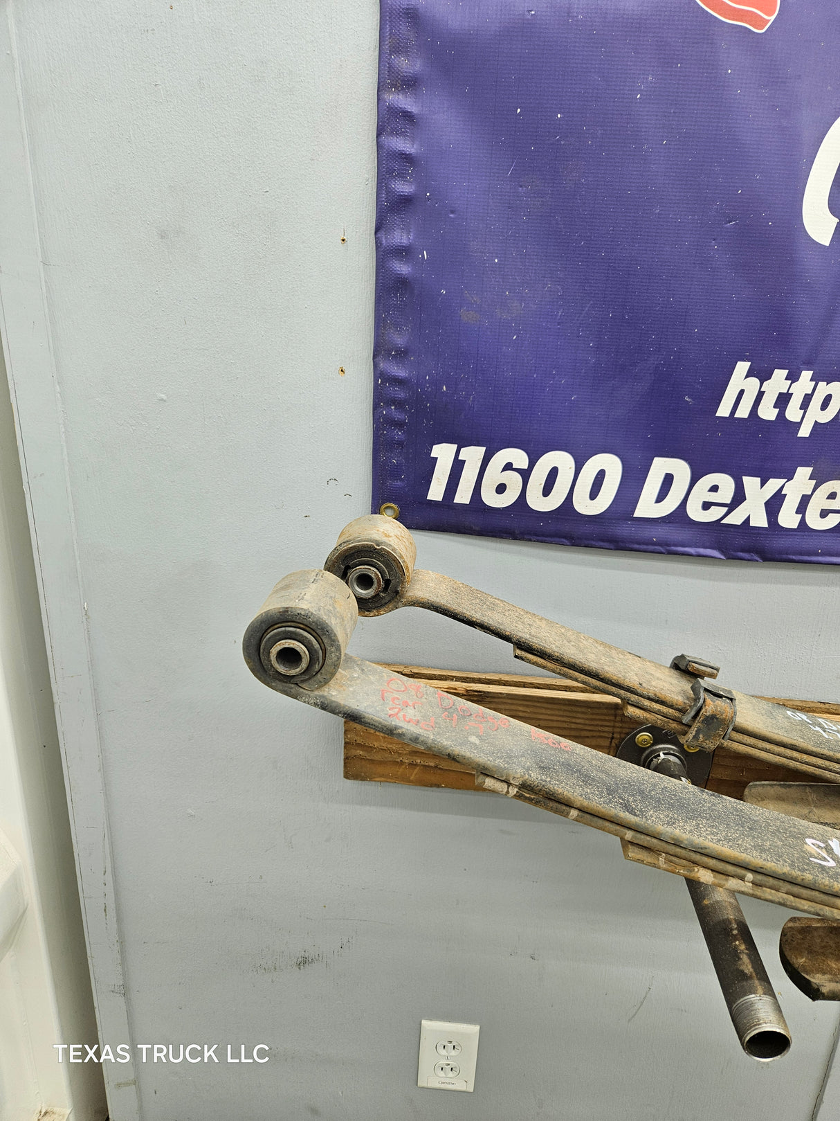 2002-2008 Dodge Ram 1500 Rear Leaf Spring Pair 52113141AD 52113141AE - Pair