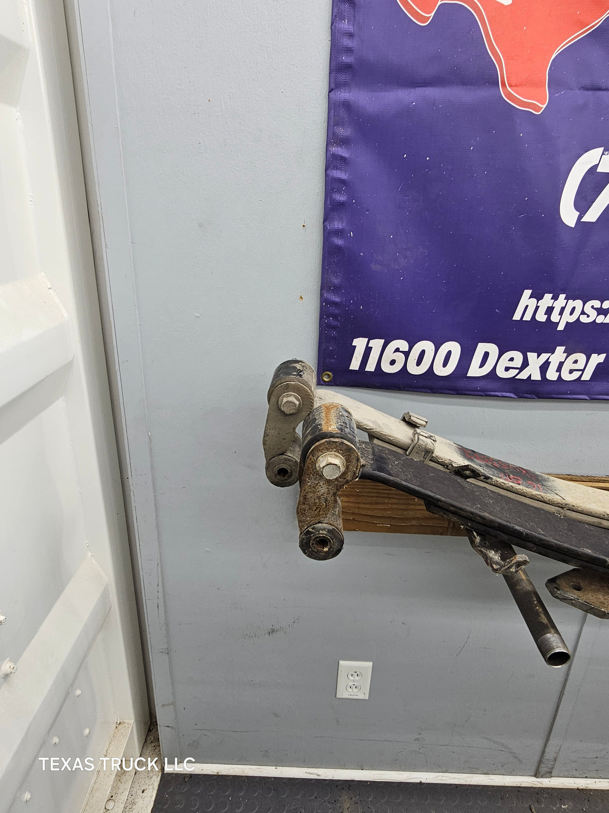 2011-2016 Ford F250 F350 Super Duty Rear Leaf Springs Pair BC345560FE