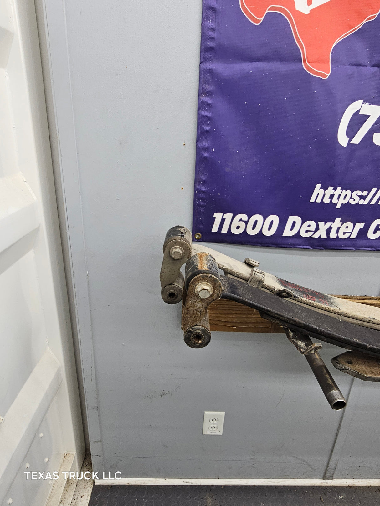 2011-2016 Ford F250 F350 Super Duty Rear Leaf Springs Pair BC345560FE