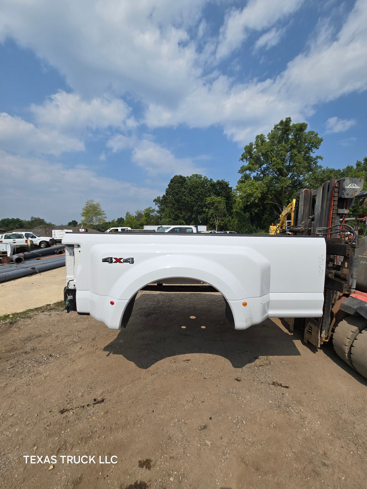 2017-2022 Ford Super Duty F350 F450 F550 8' Dually Bed - Oxford White