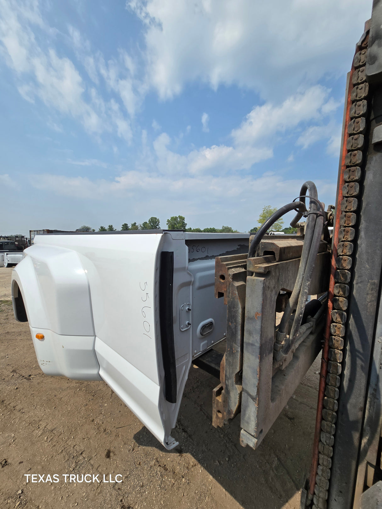 2017-2022 Ford Super Duty F350 F450 F550 8' Dually Bed - Oxford White