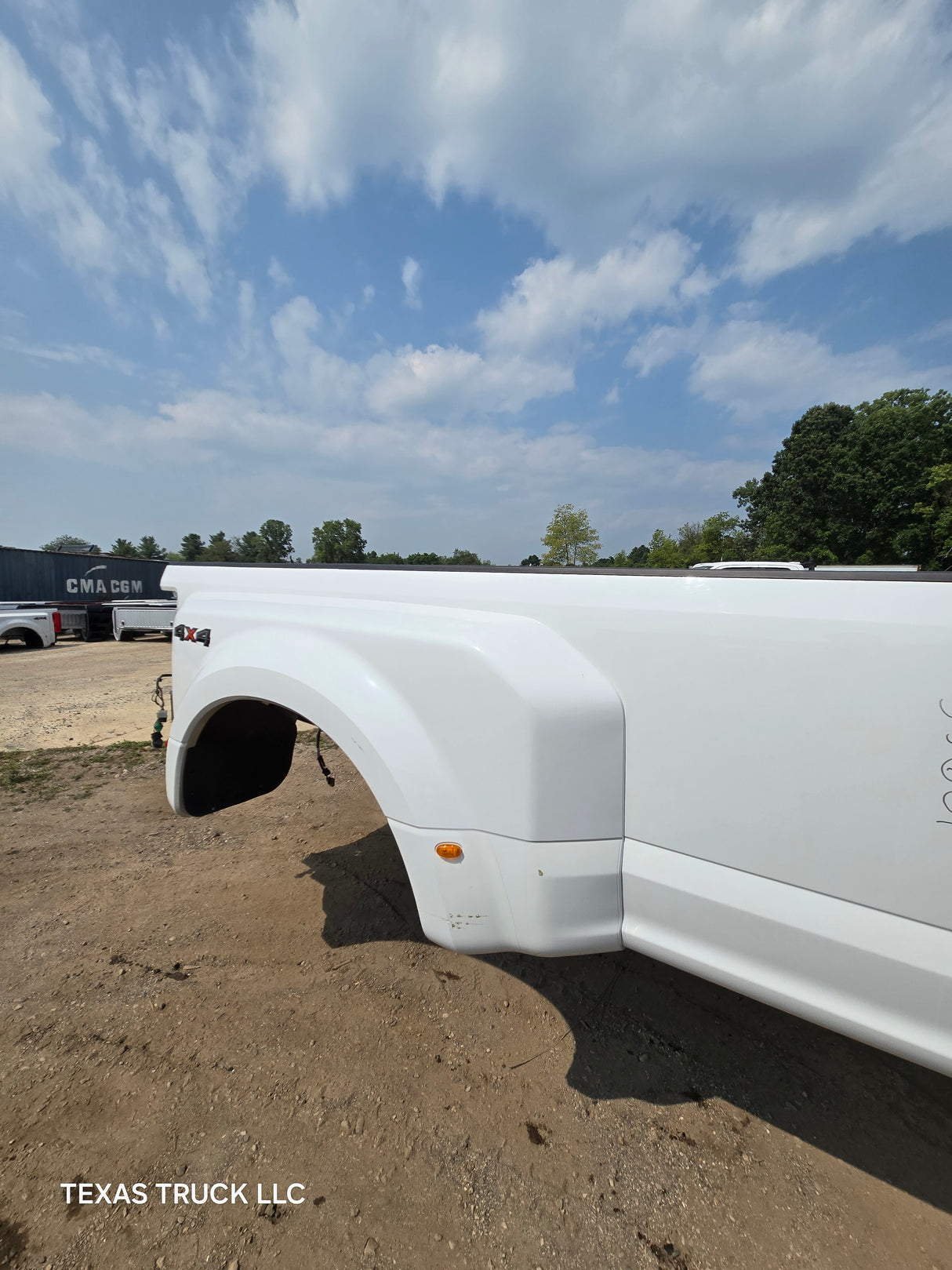 2017-2022 Ford Super Duty F350 F450 F550 8' Dually Bed - Oxford White