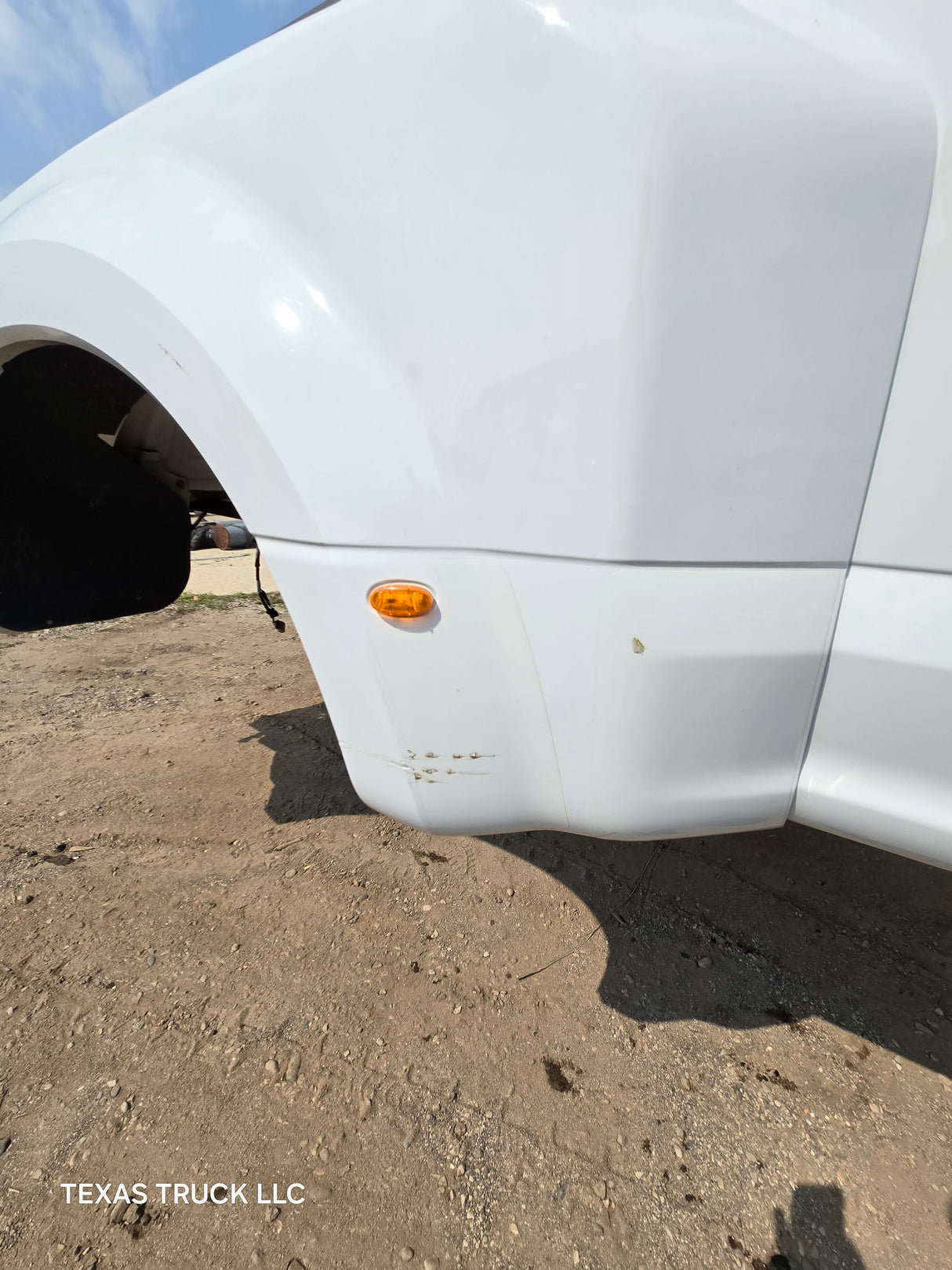 2017-2022 Ford Super Duty F350 F450 F550 8' Dually Bed - Oxford White