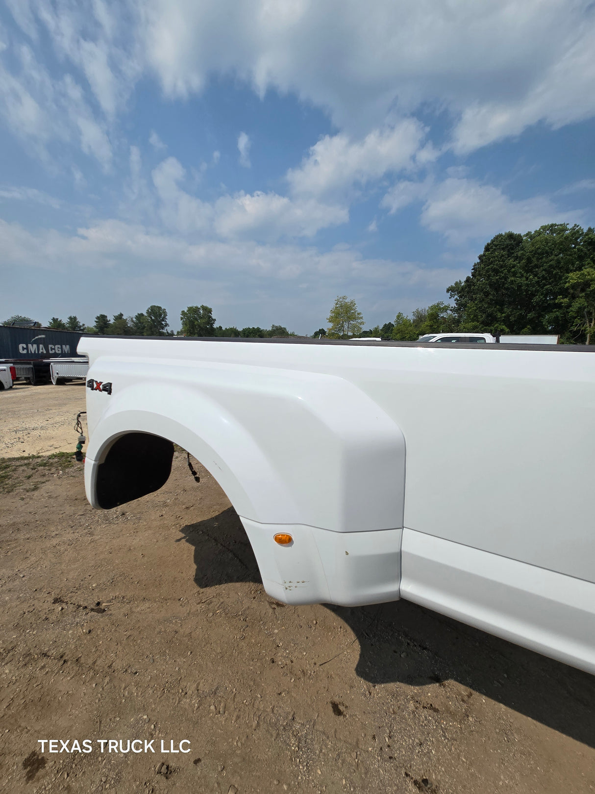 2017-2022 Ford Super Duty F350 F450 F550 8' Dually Bed - Oxford White