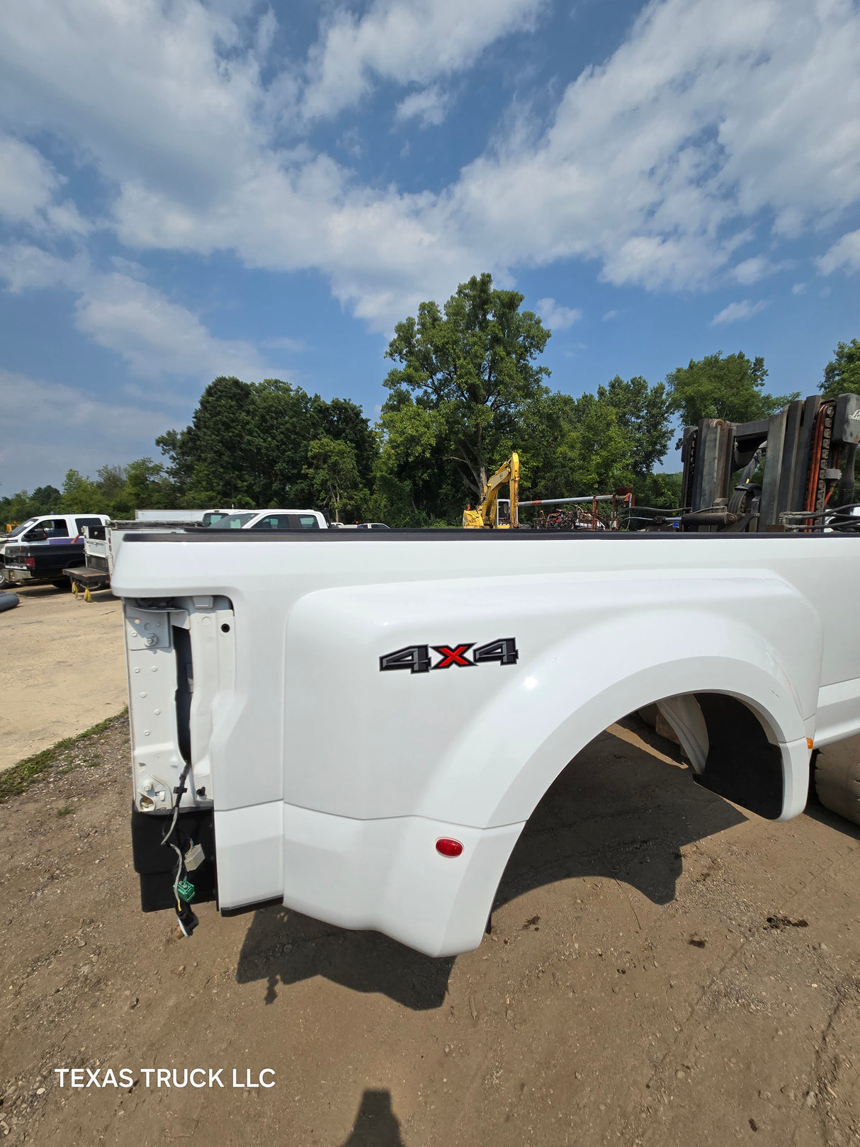 2017-2022 Ford Super Duty F350 F450 F550 8' Dually Bed - Oxford White