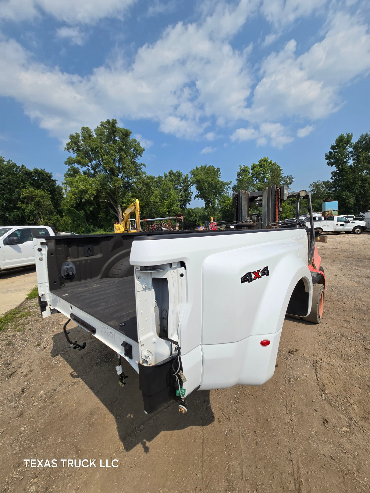 2017-2022 Ford Super Duty F350 F450 F550 8' Dually Bed - Oxford White