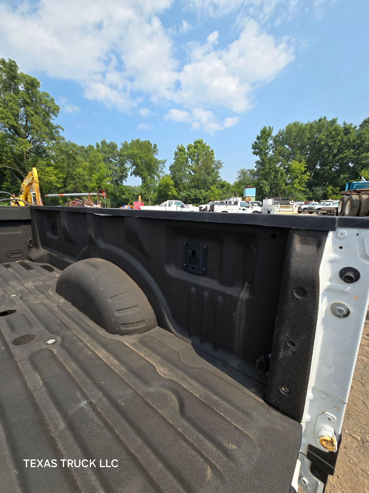 2017-2022 Ford Super Duty F350 F450 F550 8' Dually Bed - Oxford White