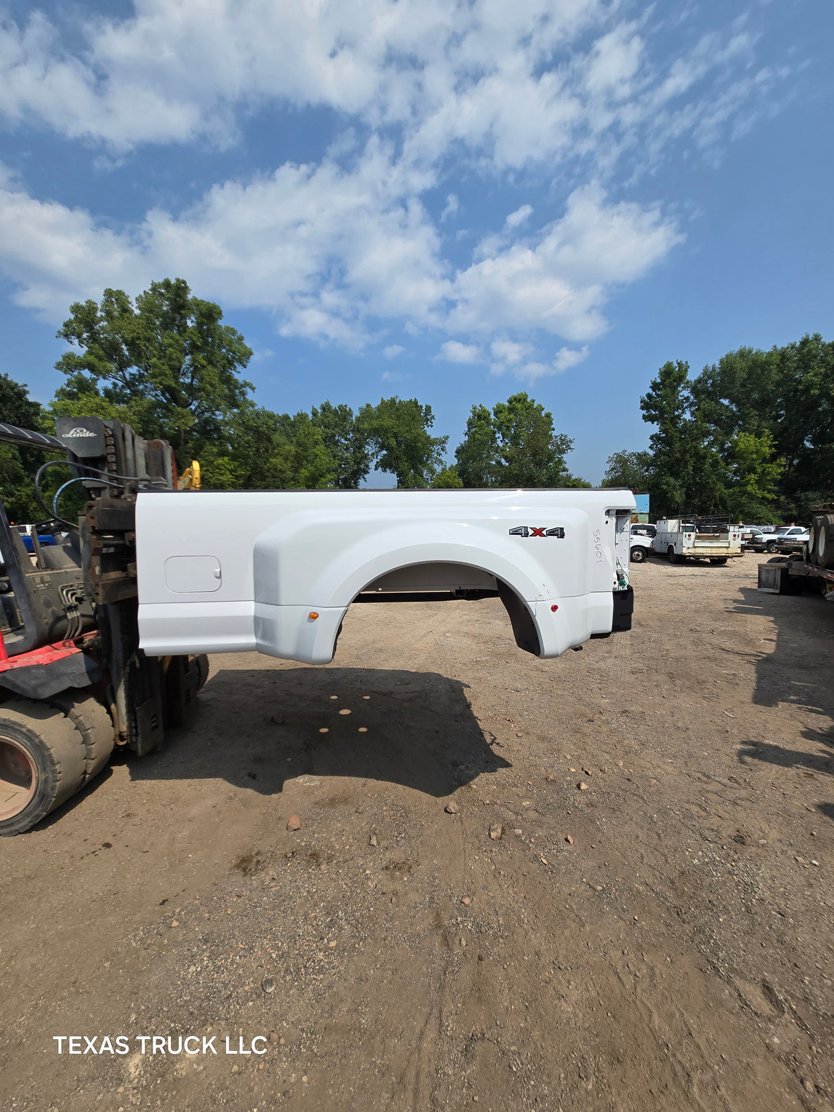 2017-2022 Ford Super Duty F350 F450 F550 8' Dually Bed - Oxford White