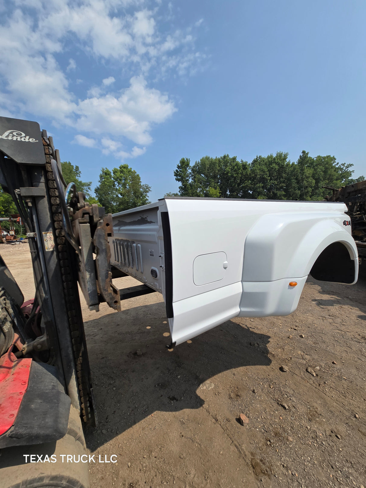 2017-2022 Ford Super Duty F350 F450 F550 8' Dually Bed - Oxford White