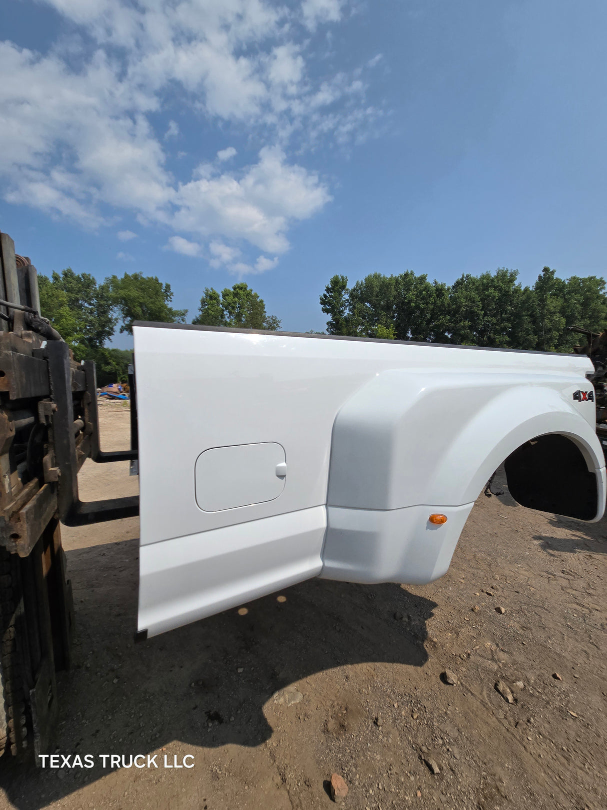 2017-2022 Ford Super Duty F350 F450 F550 8' Dually Bed - Oxford White