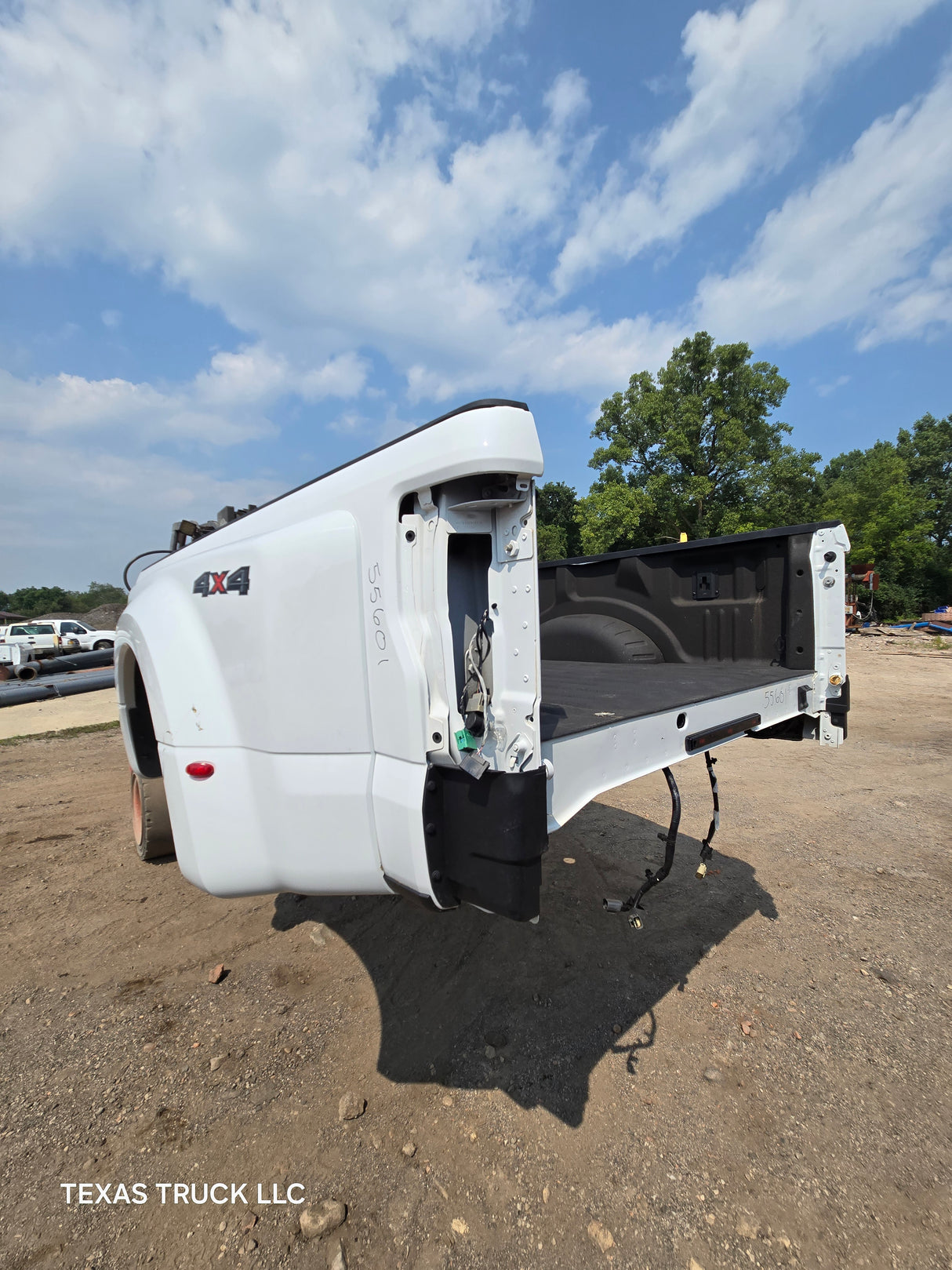 2017-2022 Ford Super Duty F350 F450 F550 8' Dually Bed - Oxford White