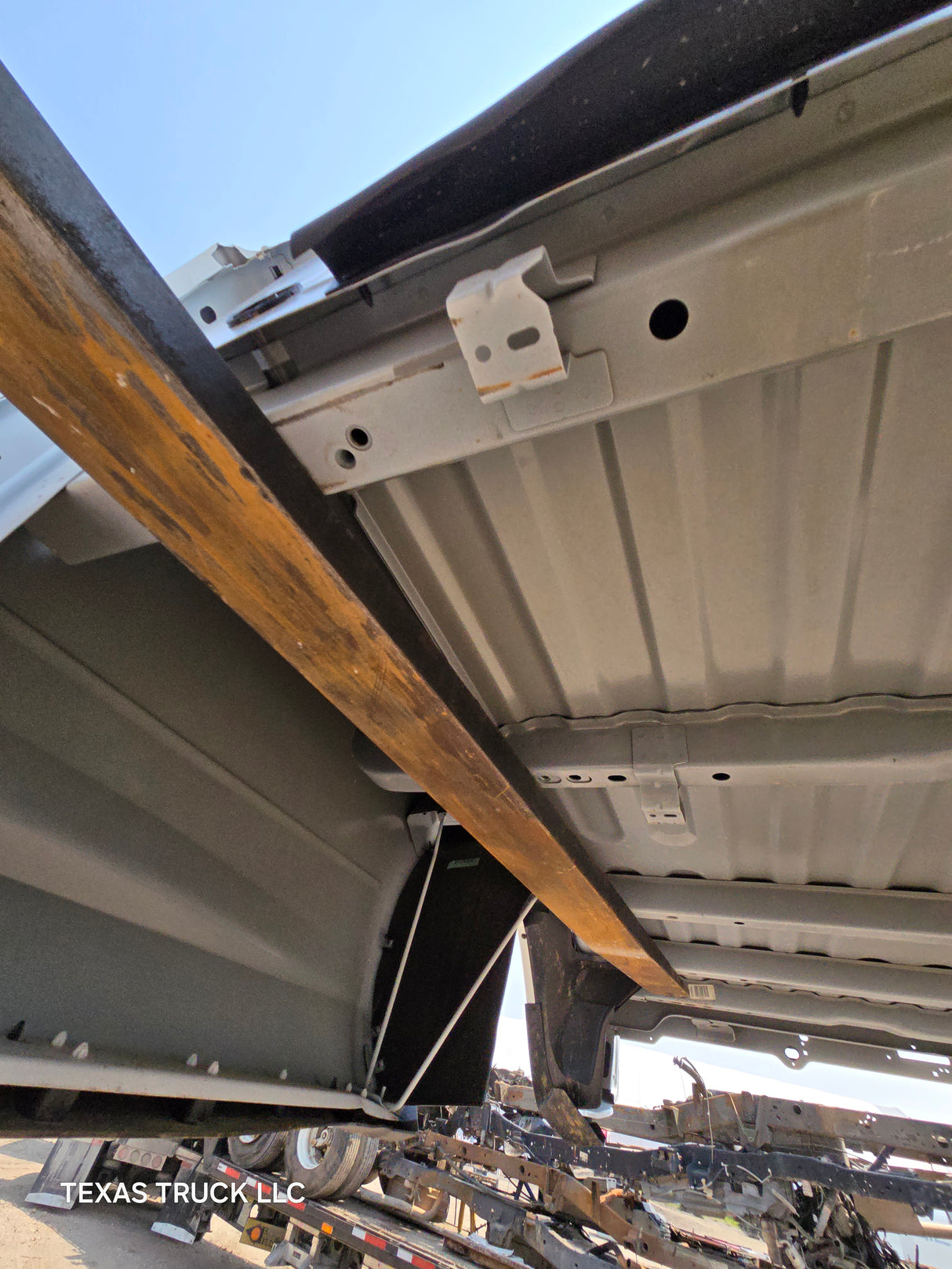 2019-2025 Dodge Ram 2500 3500 5th Gen 8' Long Truck Bed - White