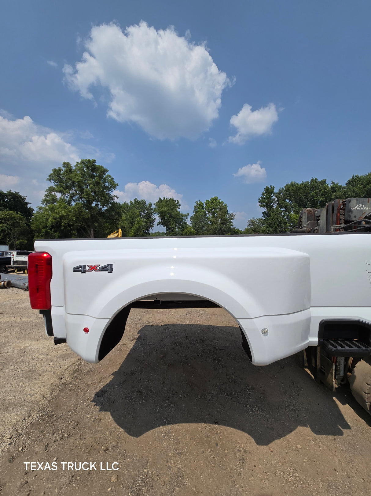 2023-2025 Ford Super Duty F350 F450 F550 8' Dually Truck Bed - Oxford White