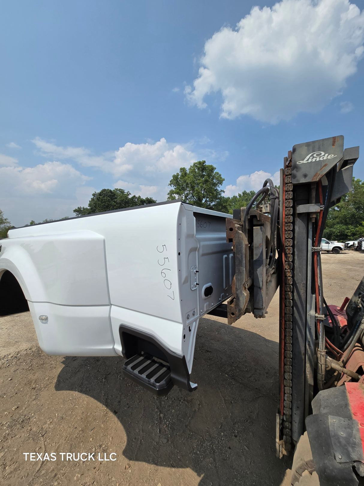 2023-2025 Ford Super Duty F350 F450 F550 8' Dually Truck Bed - Oxford White