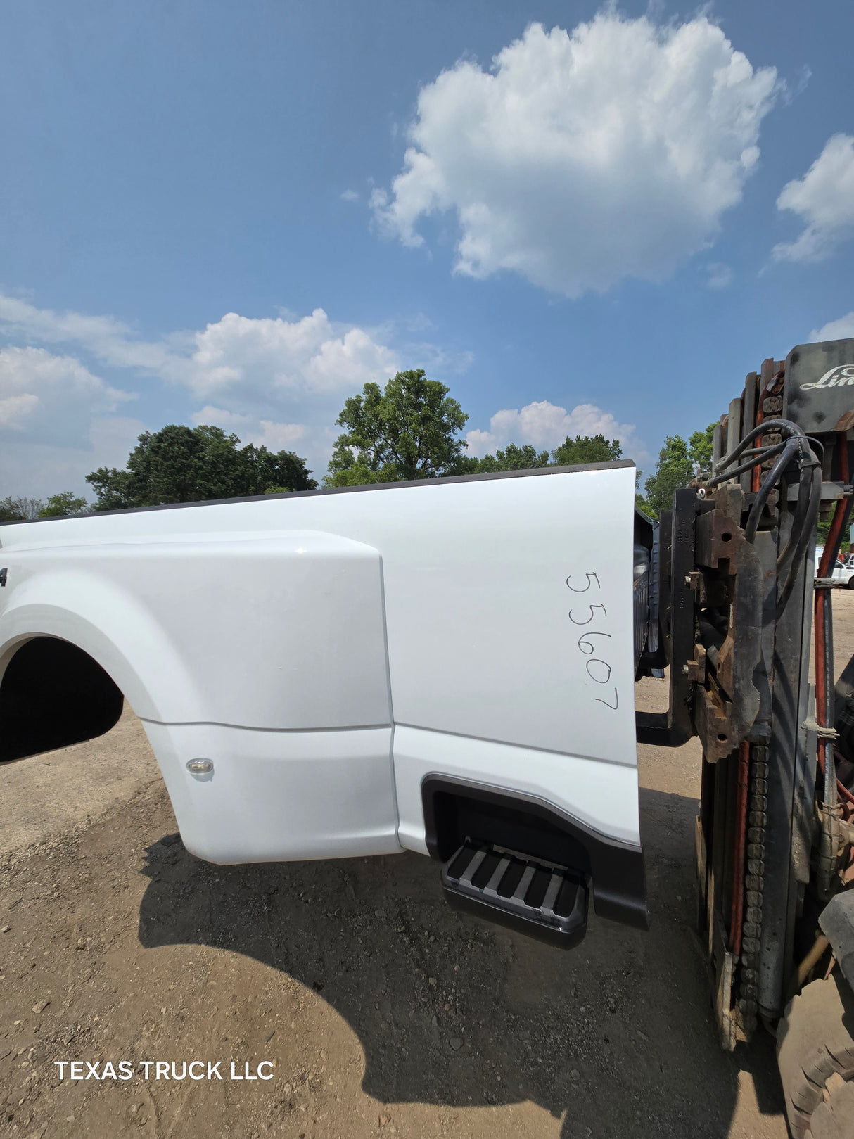 2023-2025 Ford Super Duty F350 F450 F550 8' Dually Truck Bed - Oxford White