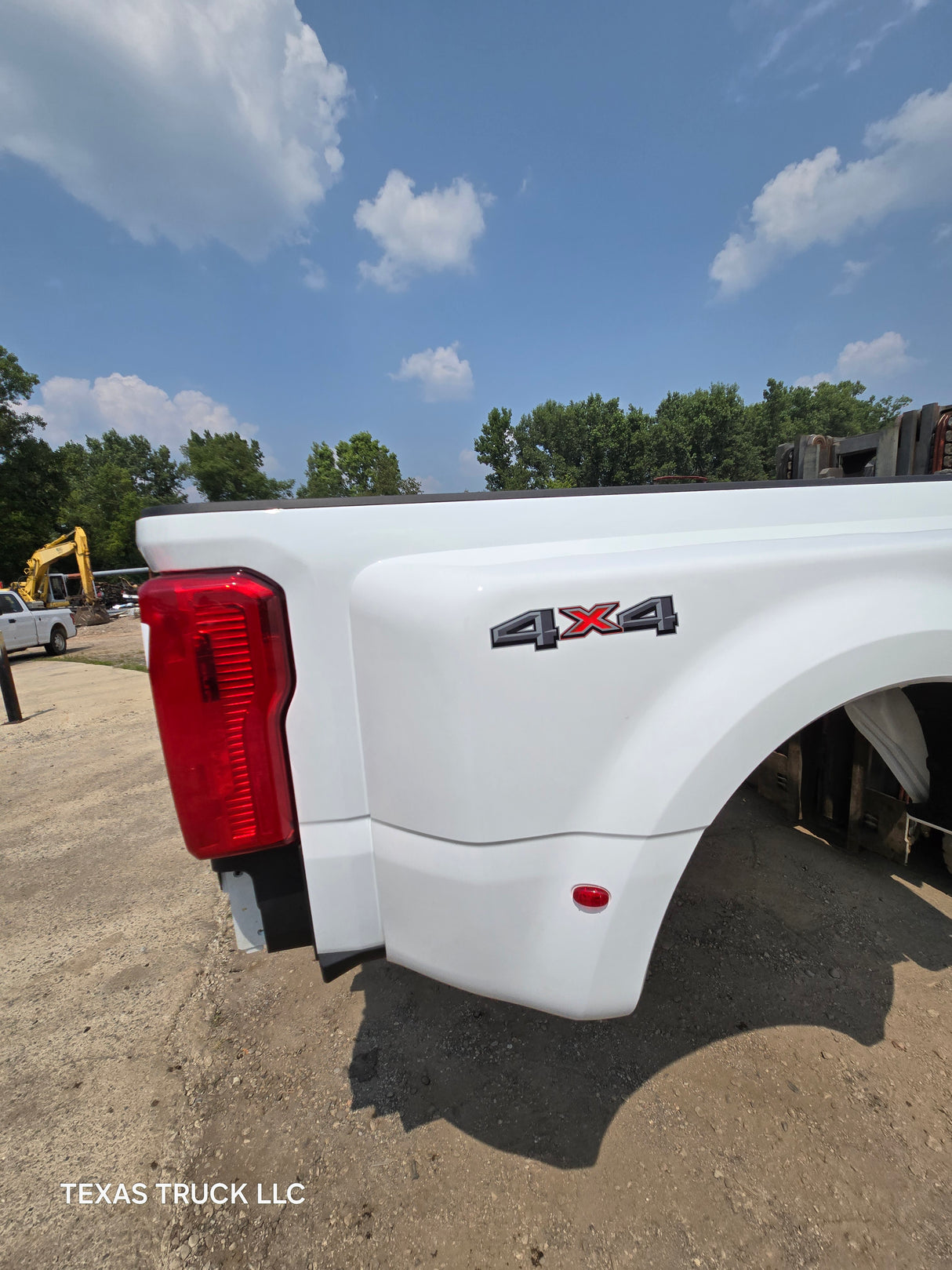2023-2025 Ford Super Duty F350 F450 F550 8' Dually Truck Bed - Oxford White