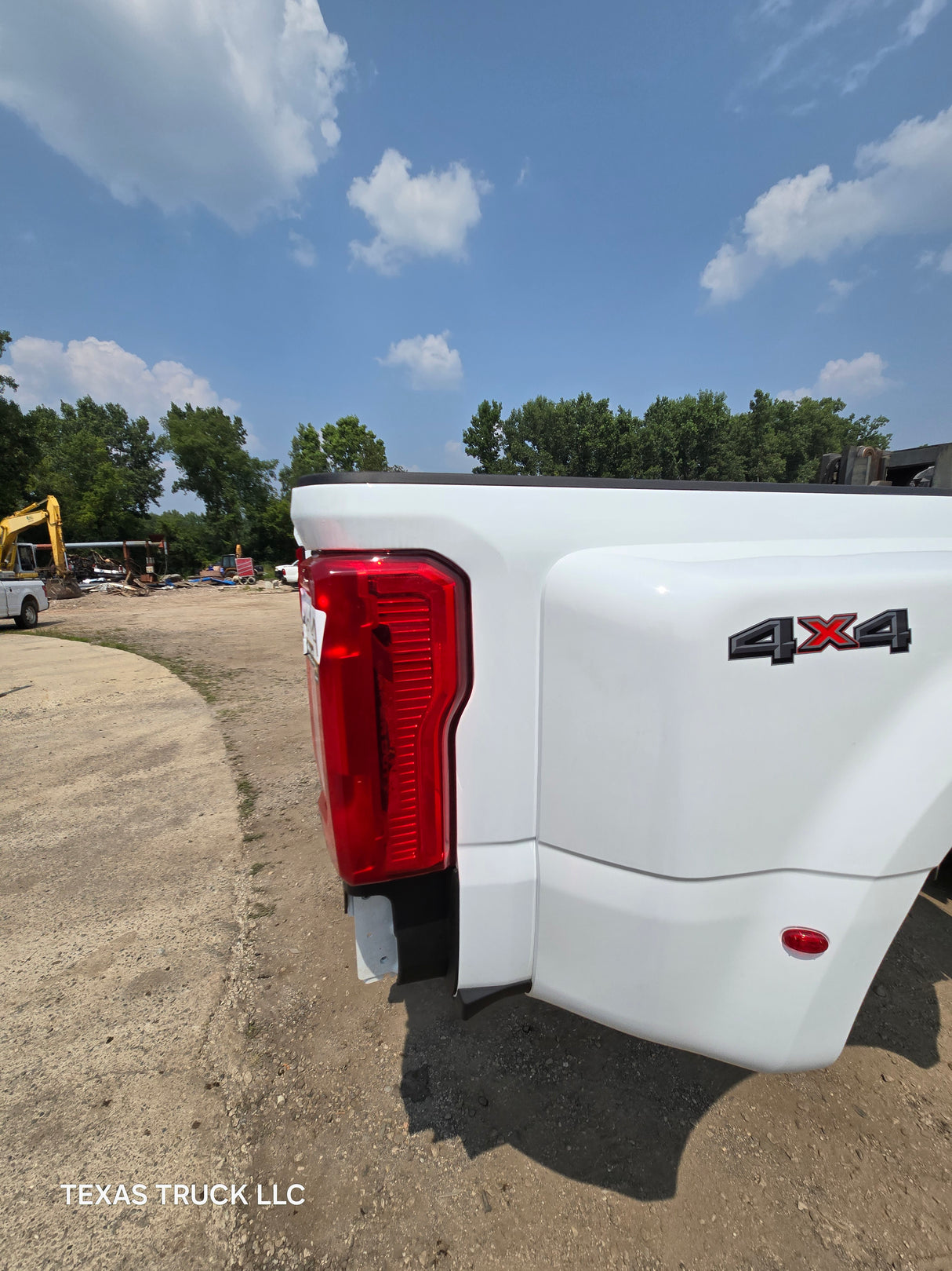 2023-2025 Ford Super Duty F350 F450 F550 8' Dually Truck Bed - Oxford White