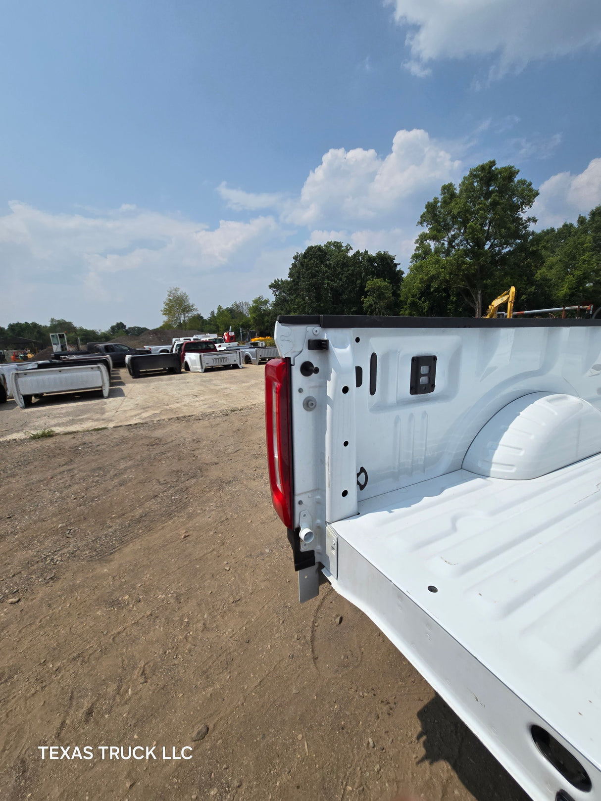 2023-2025 Ford Super Duty F350 F450 F550 8' Dually Truck Bed - Oxford White
