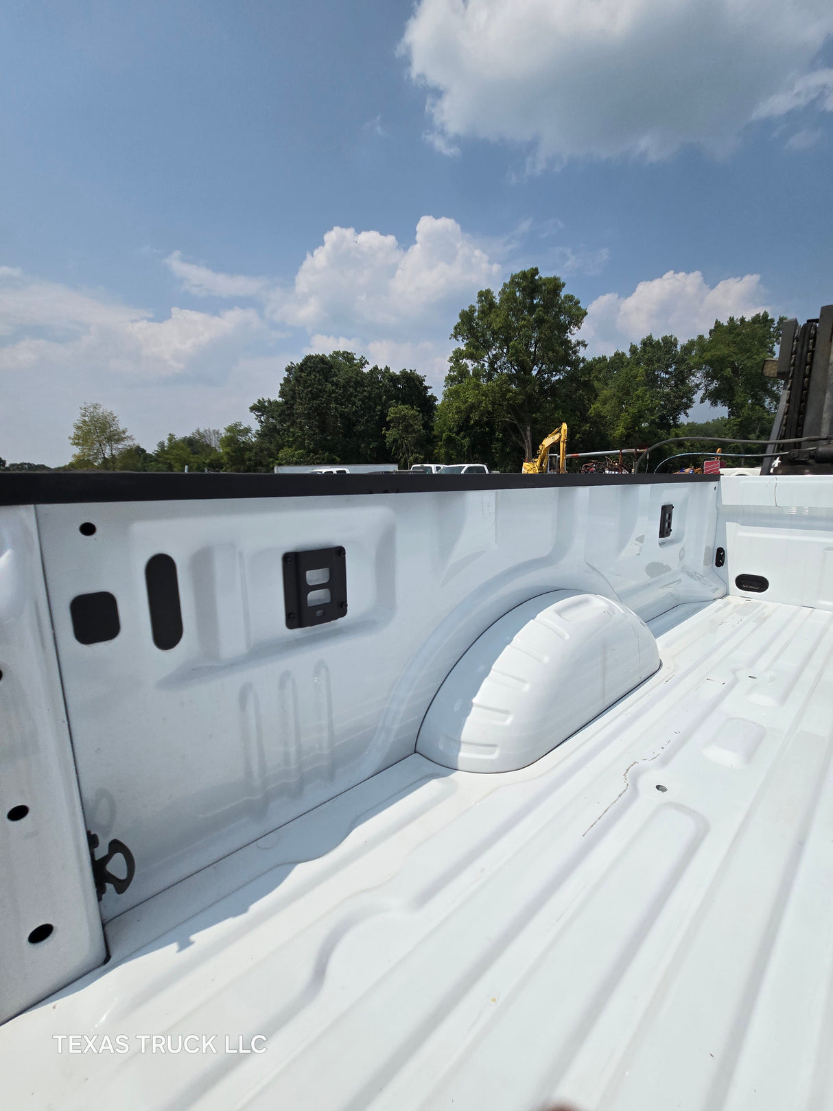 2023-2025 Ford Super Duty F350 F450 F550 8' Dually Truck Bed - Oxford White