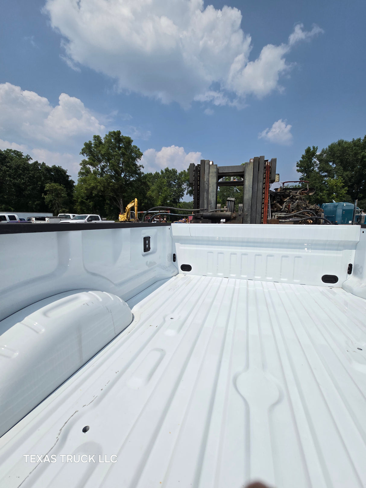 2023-2025 Ford Super Duty F350 F450 F550 8' Dually Truck Bed - Oxford White