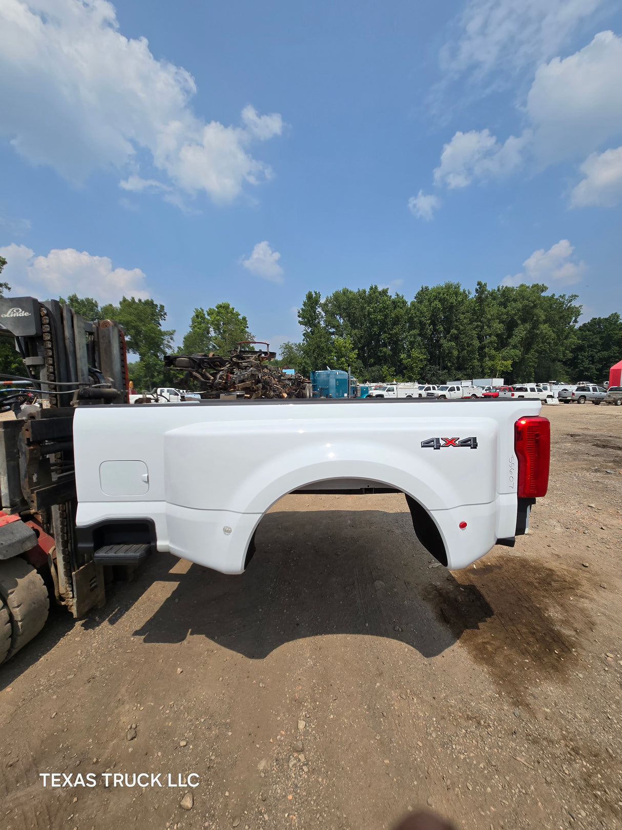2023-2025 Ford Super Duty F350 F450 F550 8' Dually Truck Bed - Oxford White