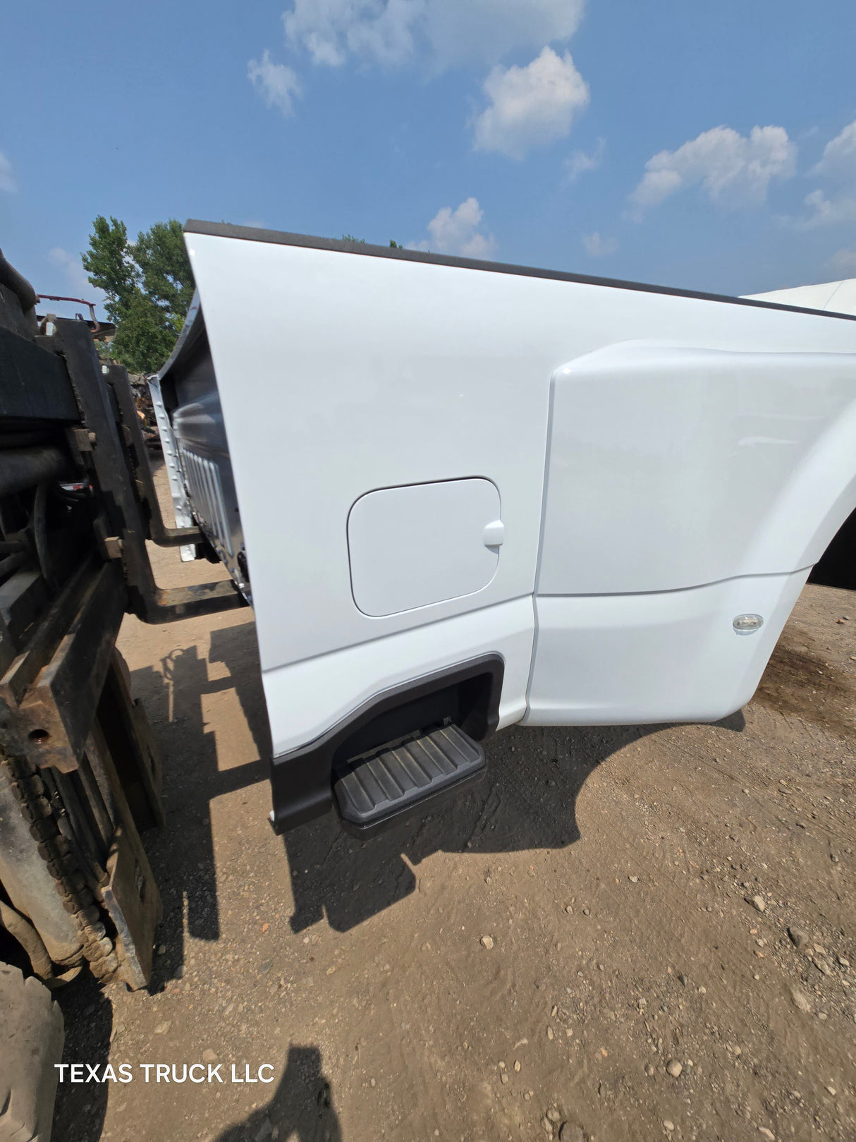 2023-2025 Ford Super Duty F350 F450 F550 8' Dually Truck Bed - Oxford White