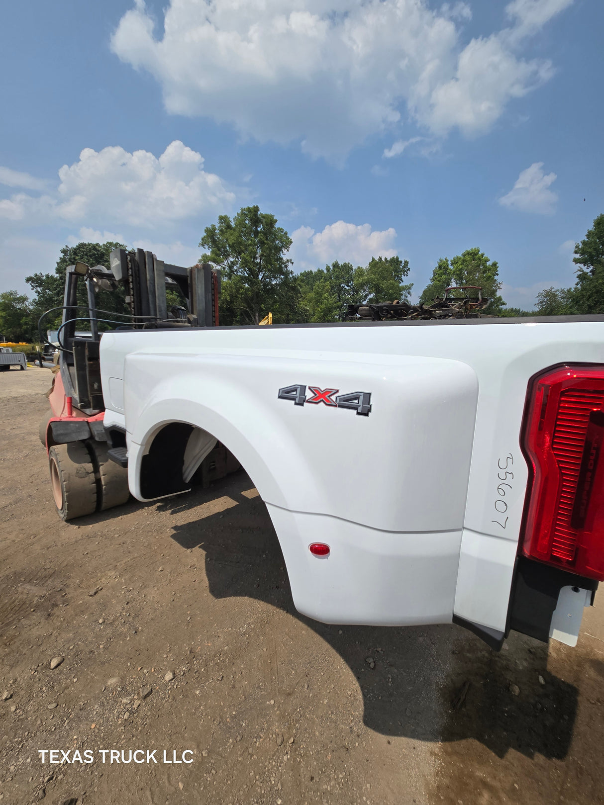 2023-2025 Ford Super Duty F350 F450 F550 8' Dually Truck Bed - Oxford White